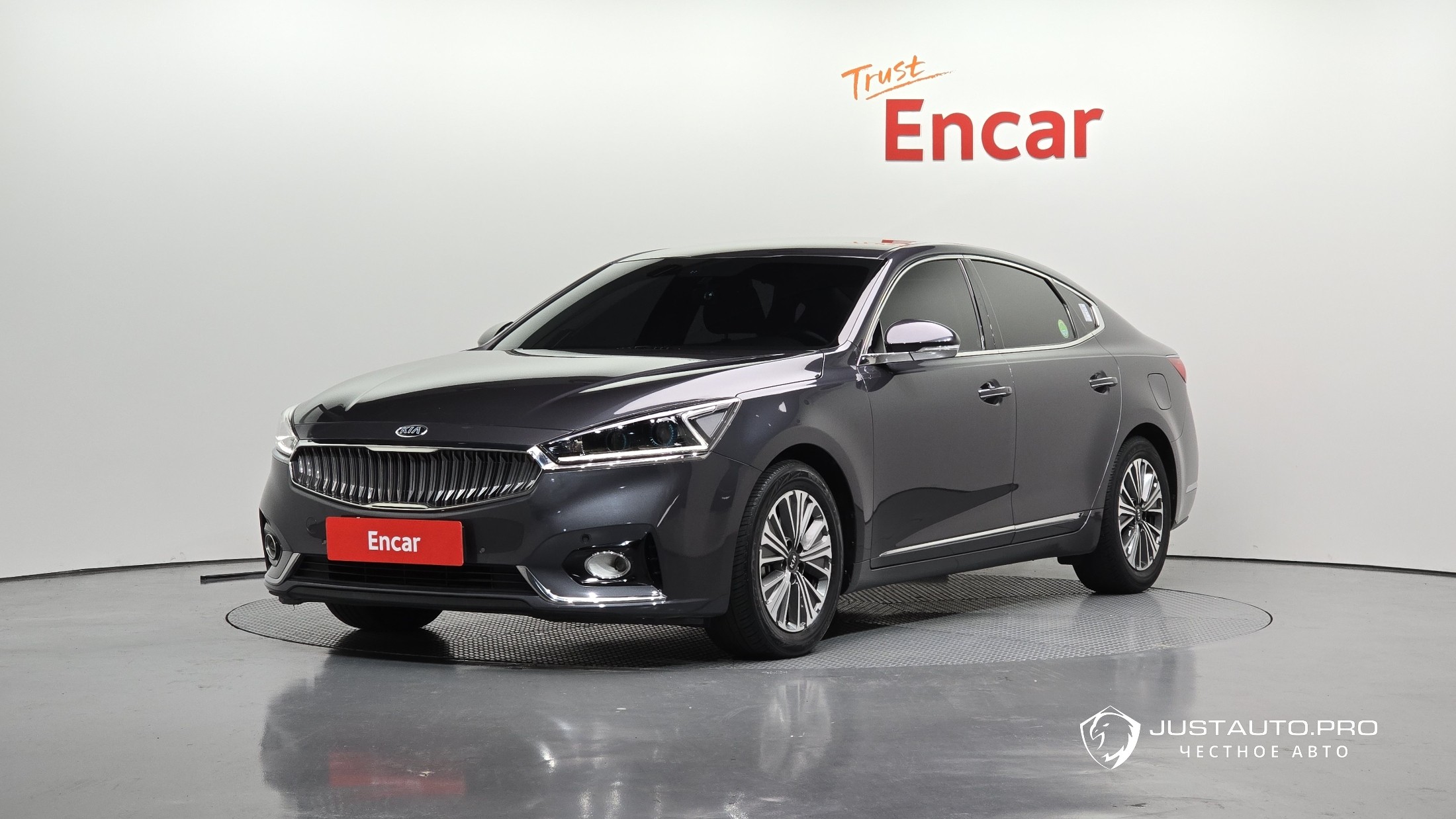 Автомобиль Kia K7