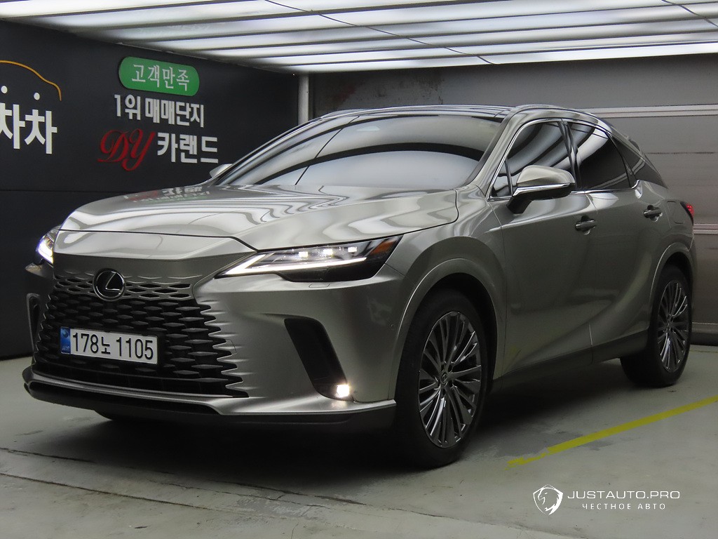 Автомобиль Lexus RX