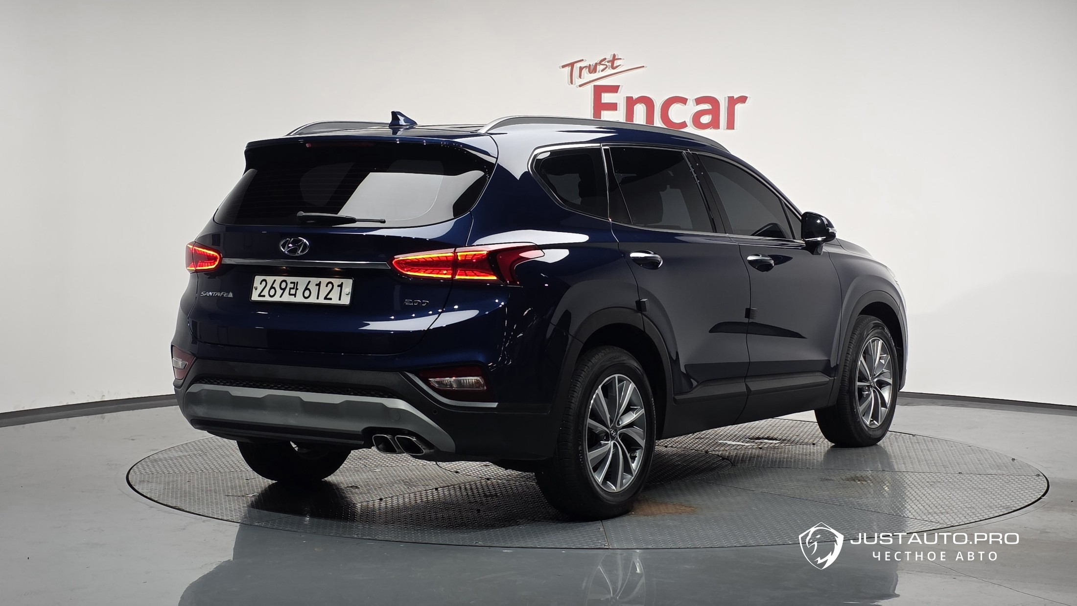 Автомобиль Hyundai Santafe