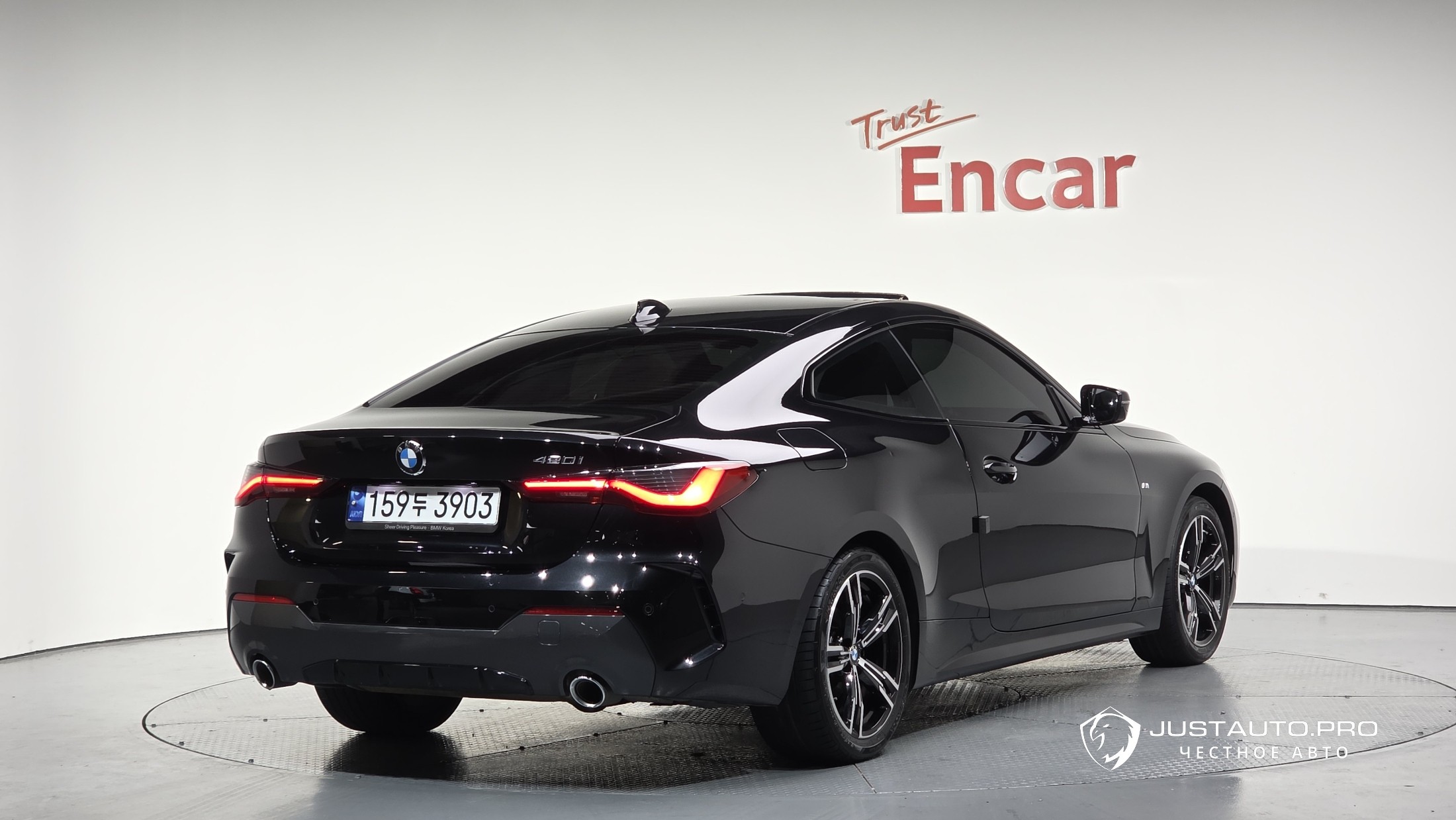 Автомобиль BMW 4-Series