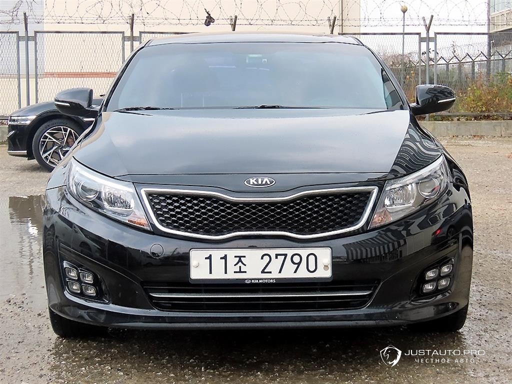Автомобиль Kia K5