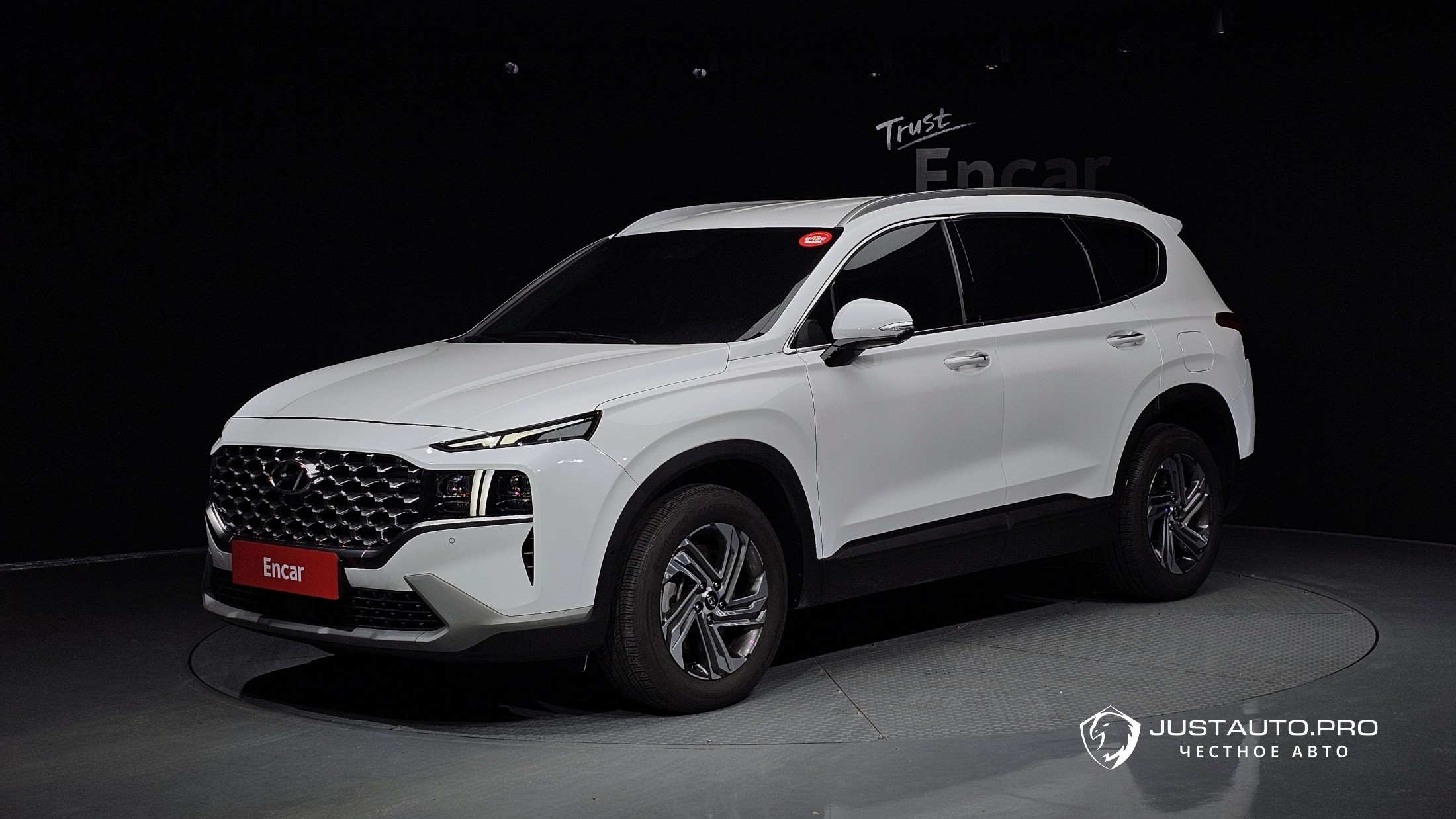 Автомобиль Hyundai Santafe