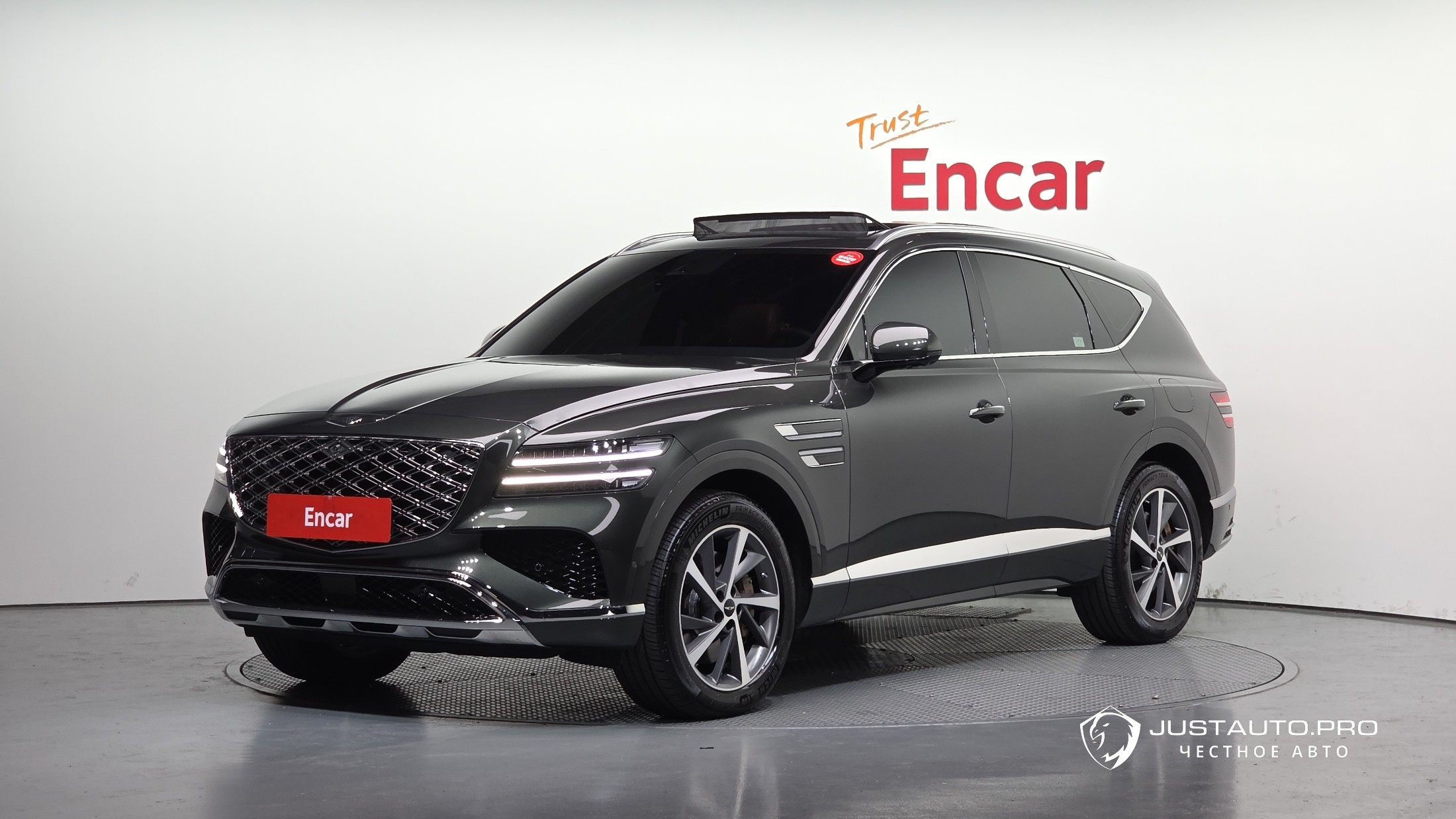 Автомобиль Genesis GV80