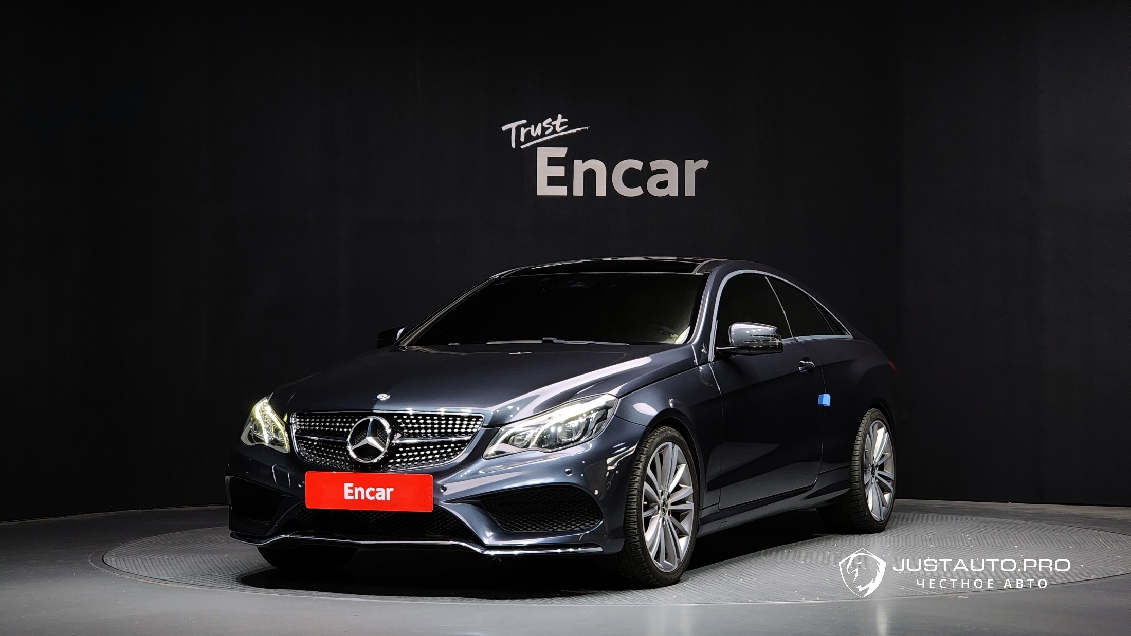 Автомобиль Mercedes-Benz E-Class