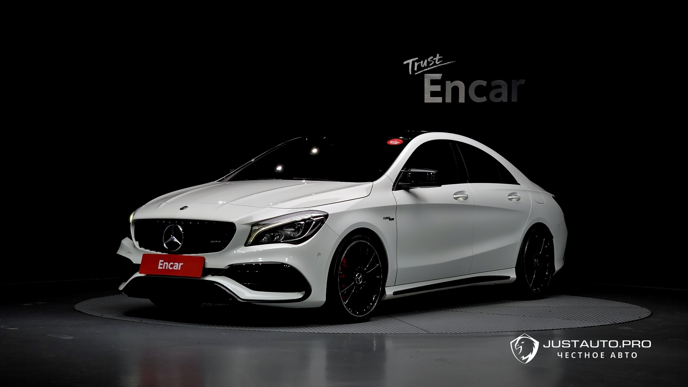 Автомобиль Mercedes-Benz CLA-Class