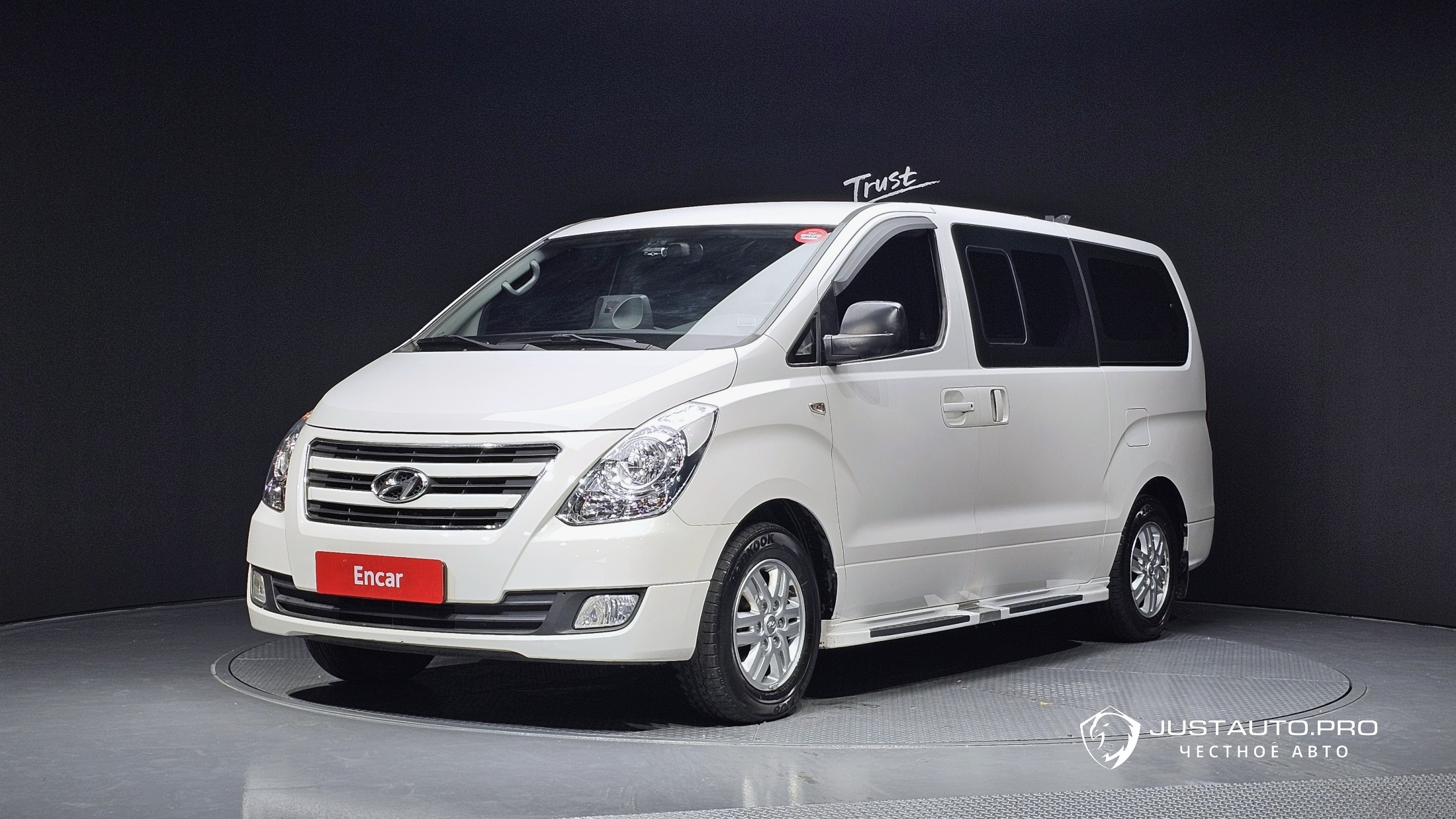 Автомобиль Hyundai Starex