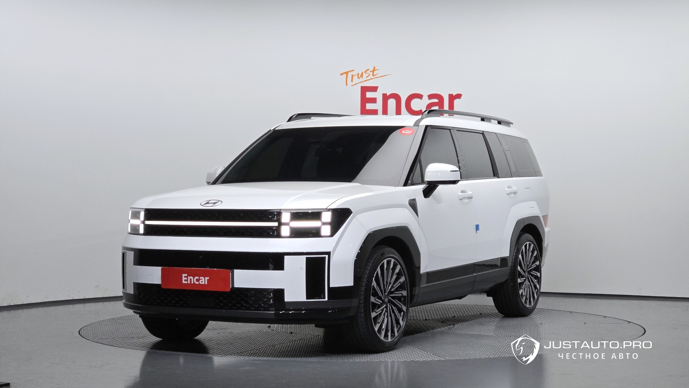 Автомобиль Hyundai Santafe