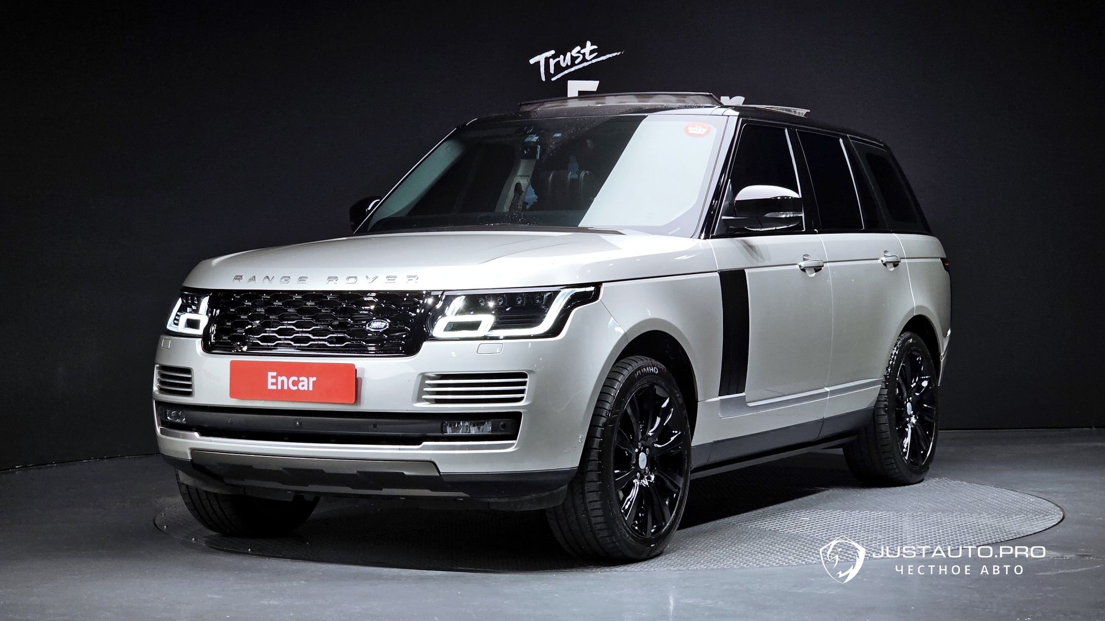 Автомобиль Land Rover Range Rover