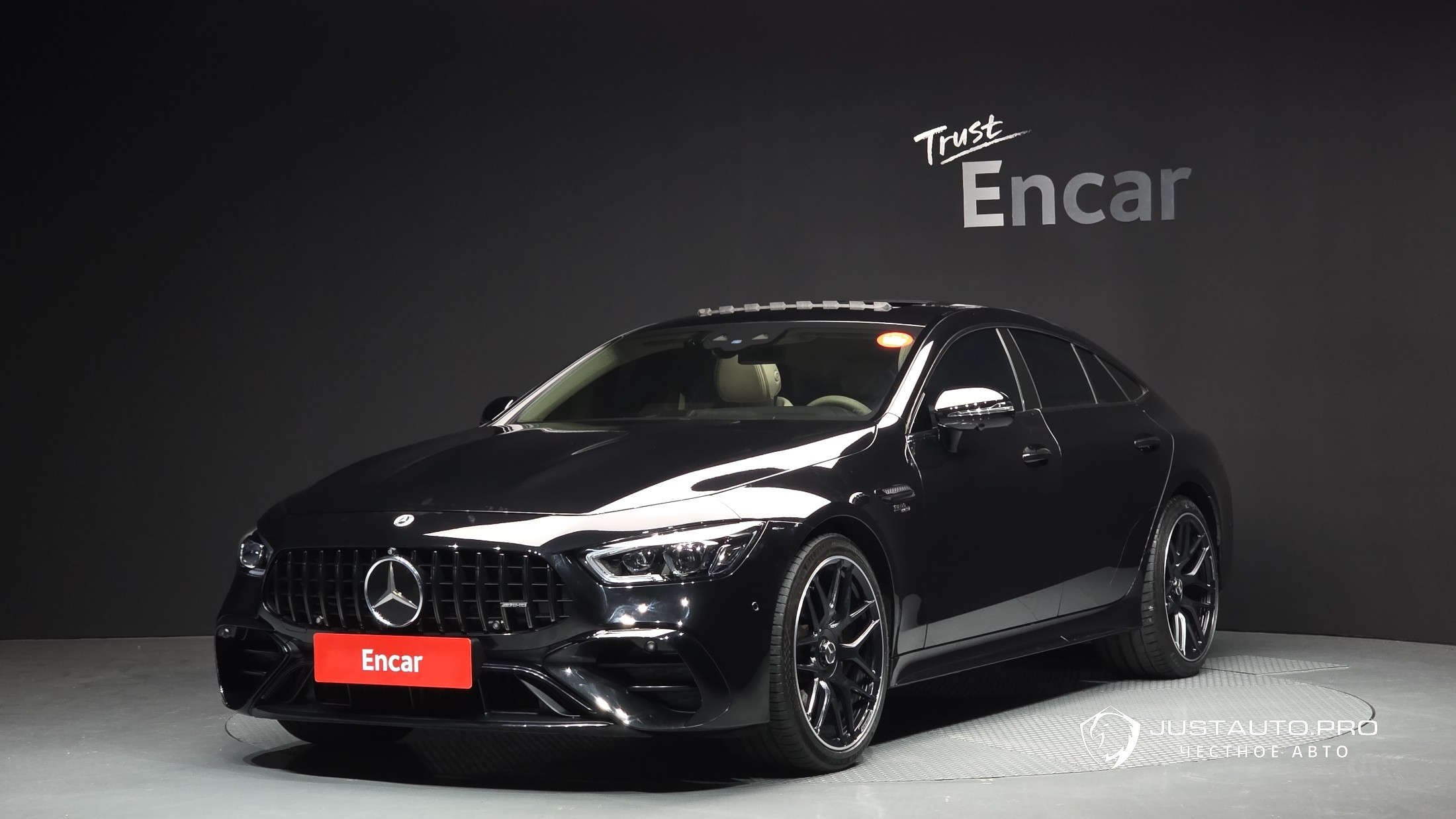 Автомобиль Mercedes-Benz AMG GT