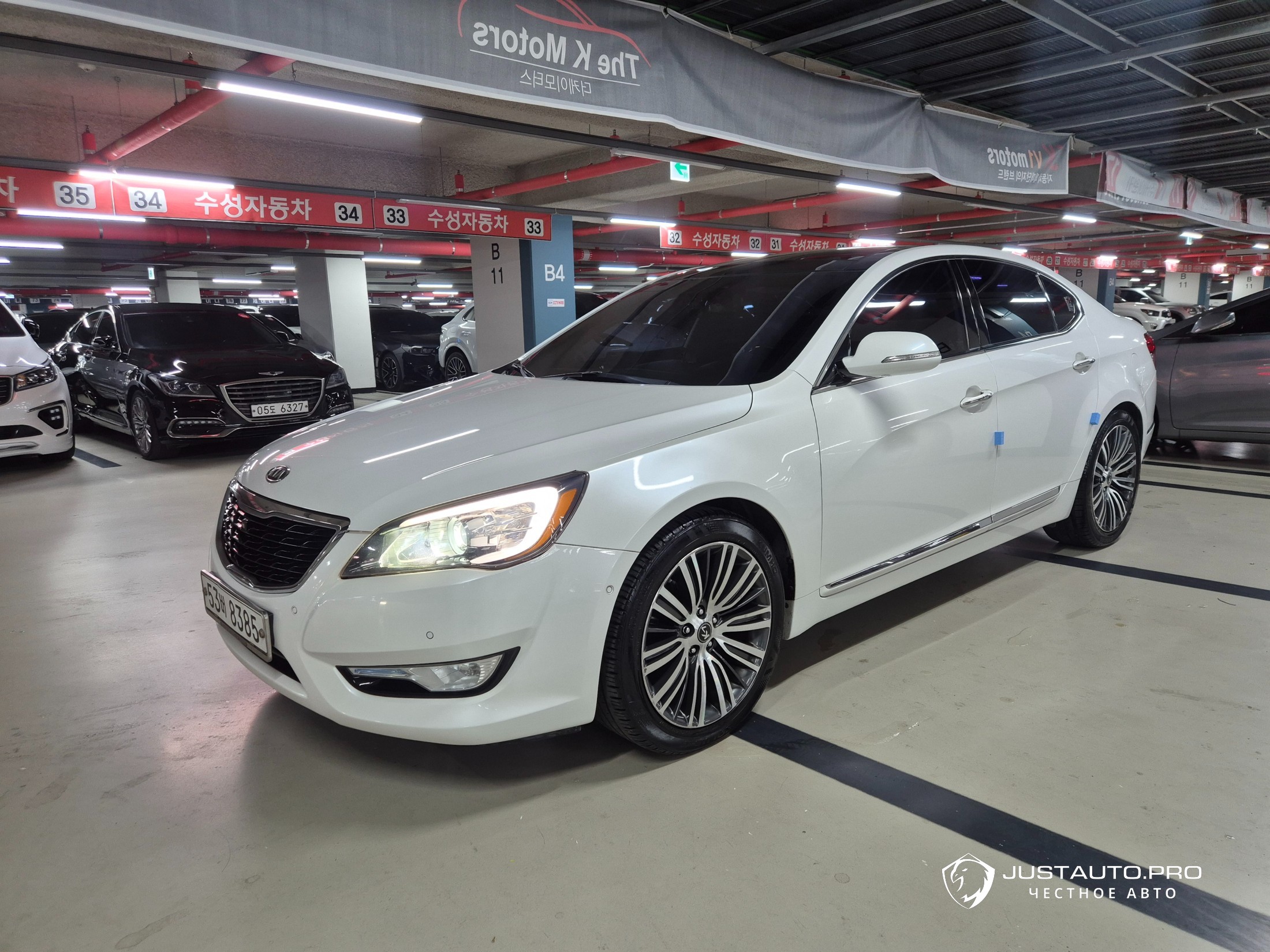 Автомобиль Kia K7