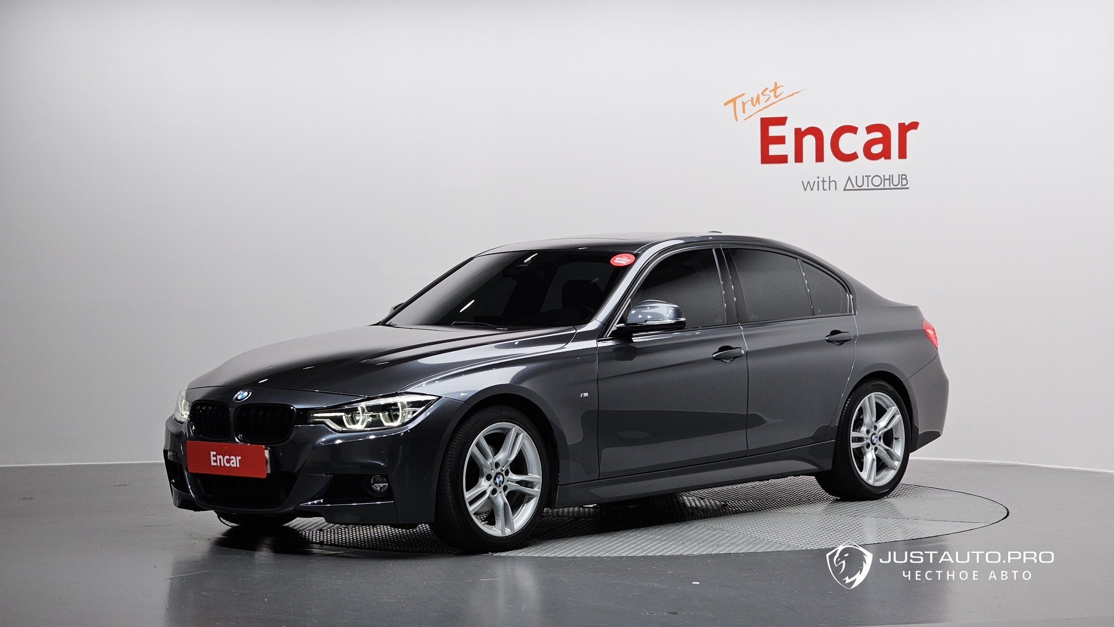 Автомобиль BMW 3-Series