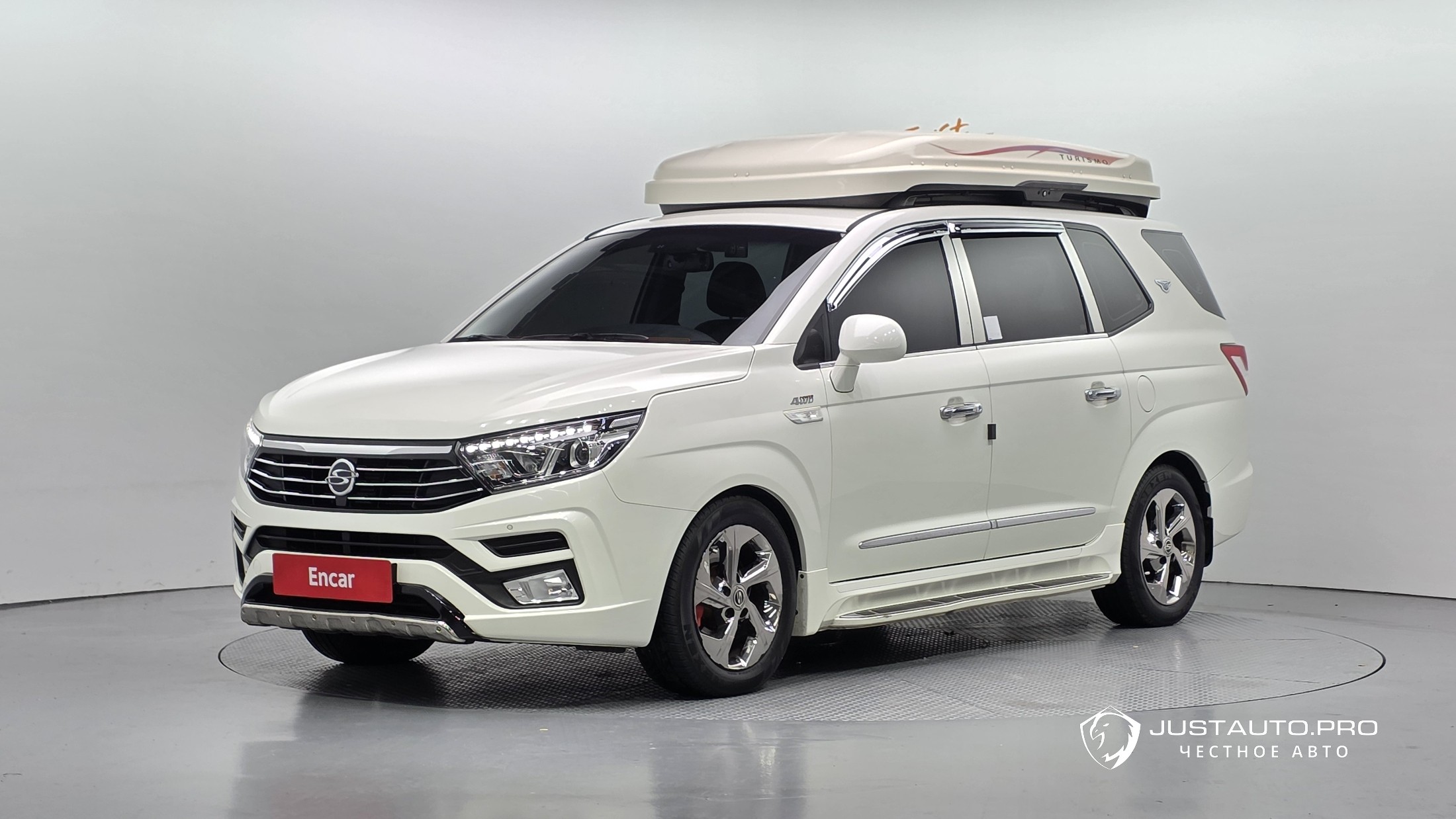 Автомобиль KG_Mobility_Ssangyong KORANDO