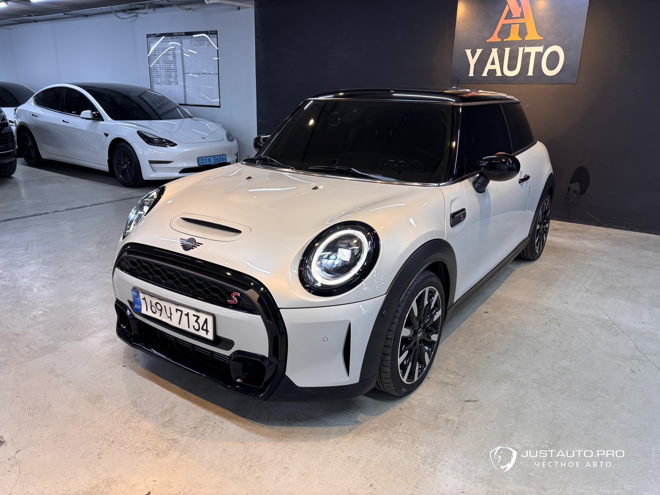 Автомобиль Mini Cooper
