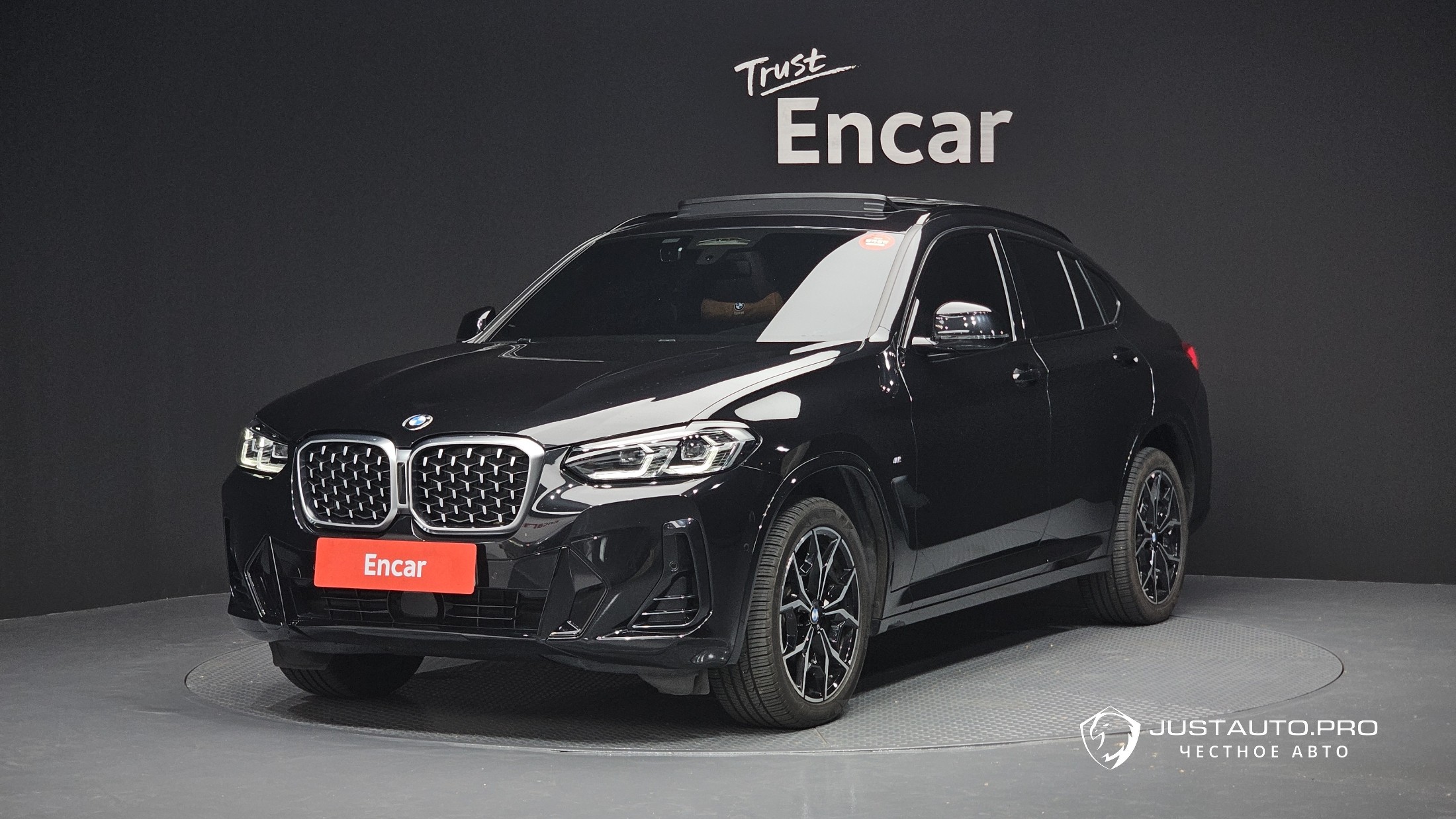 Автомобиль BMW X4