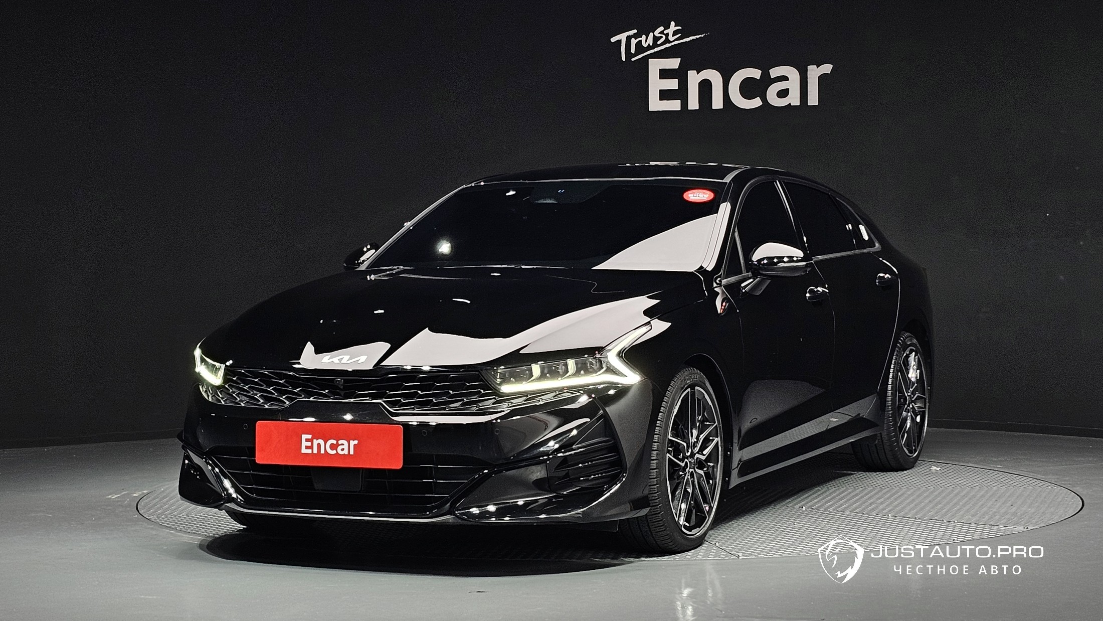 Автомобиль Kia K5