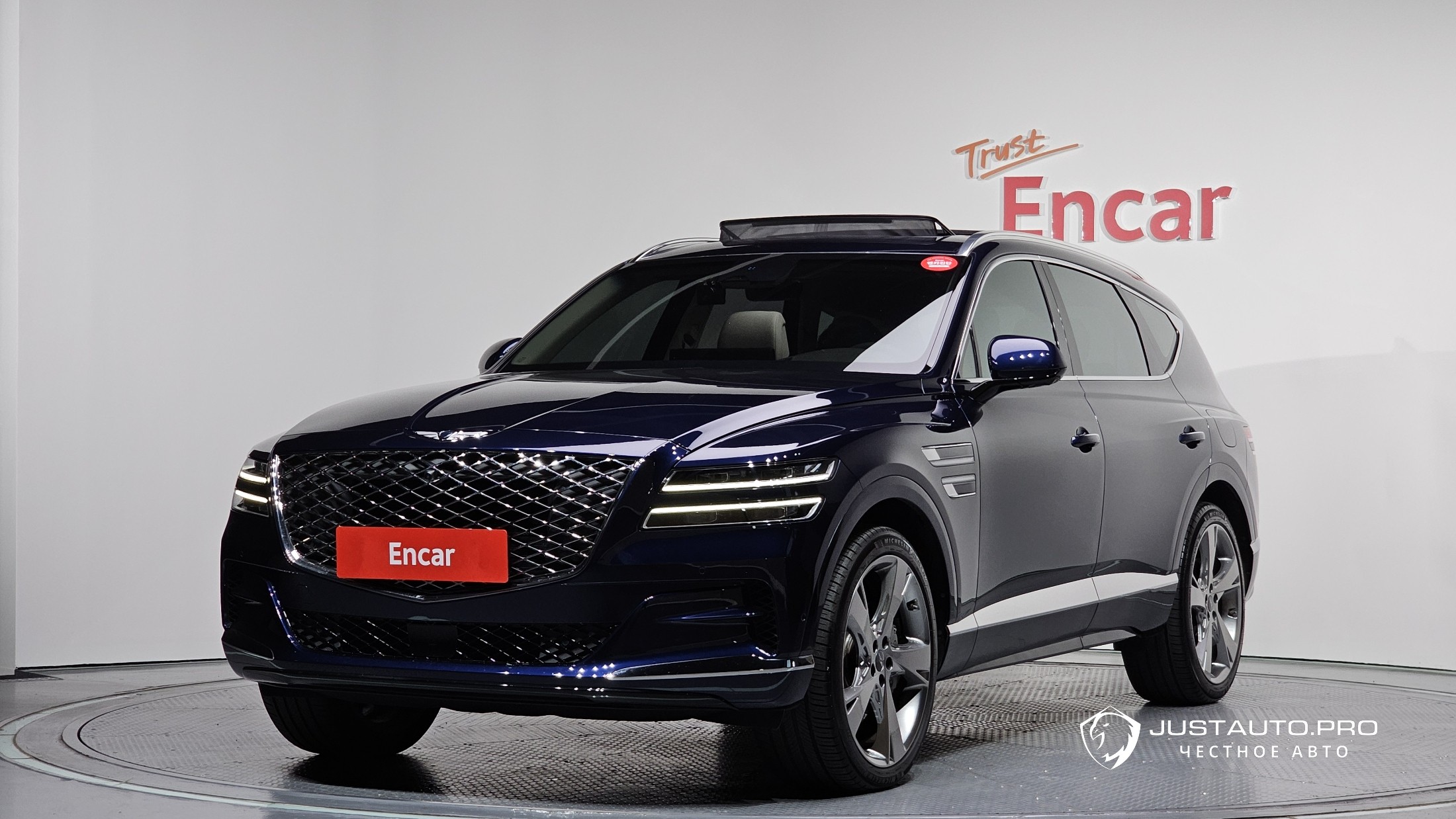 Автомобиль Genesis GV80