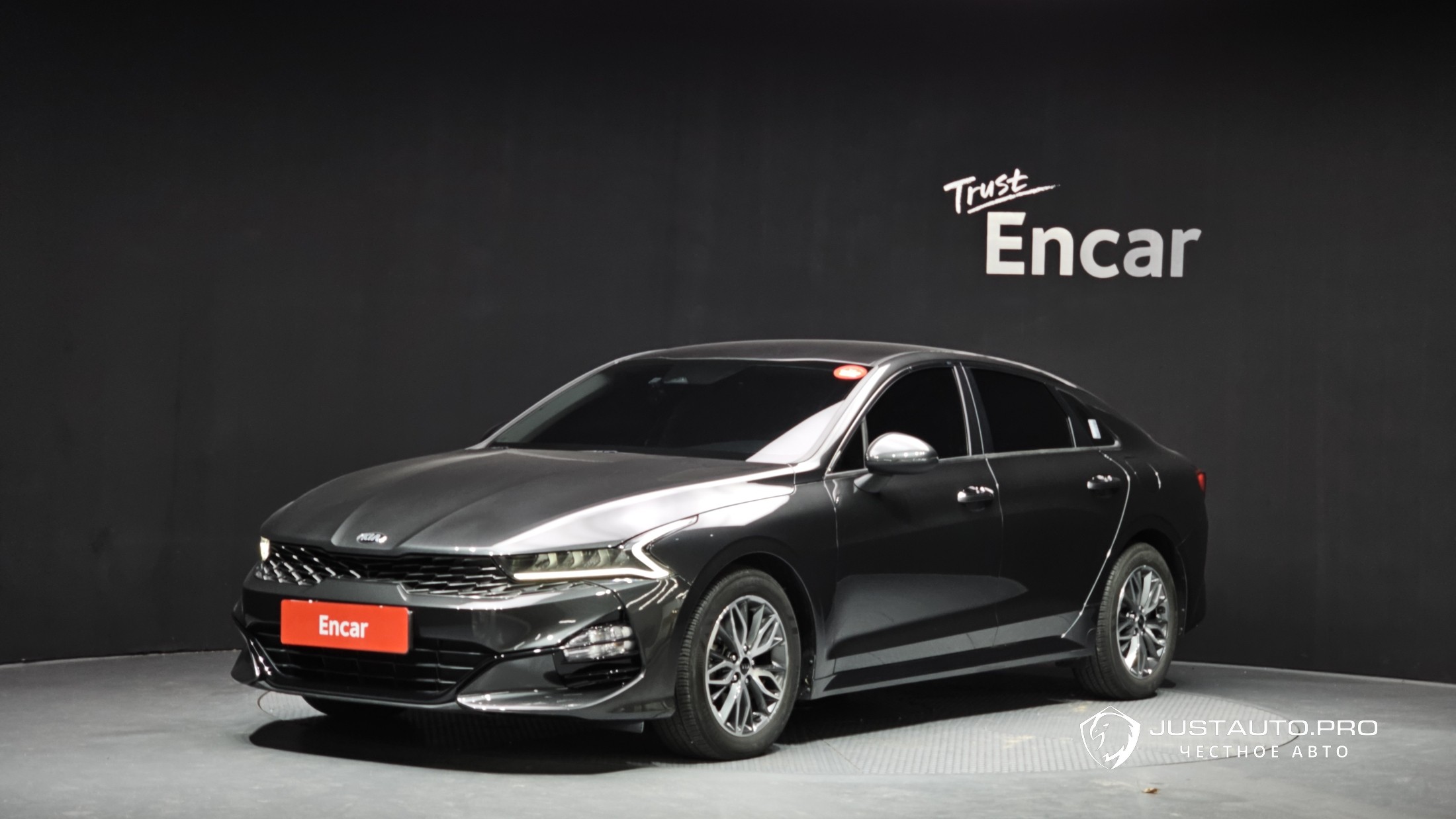 Автомобиль Kia K5