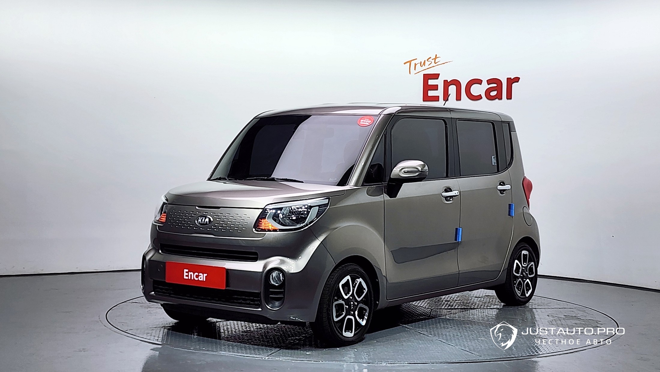 Автомобиль Kia RAY