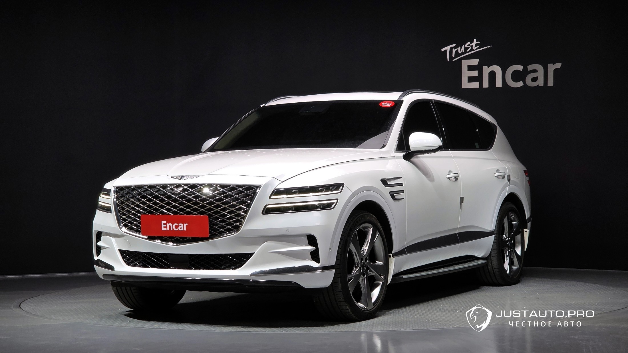 Автомобиль Genesis GV80