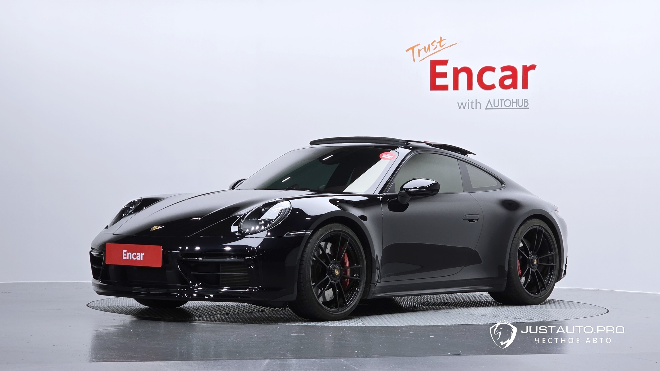 Автомобиль Porsche 911