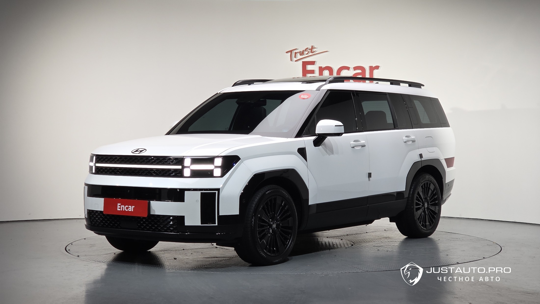 Автомобиль Hyundai Santafe