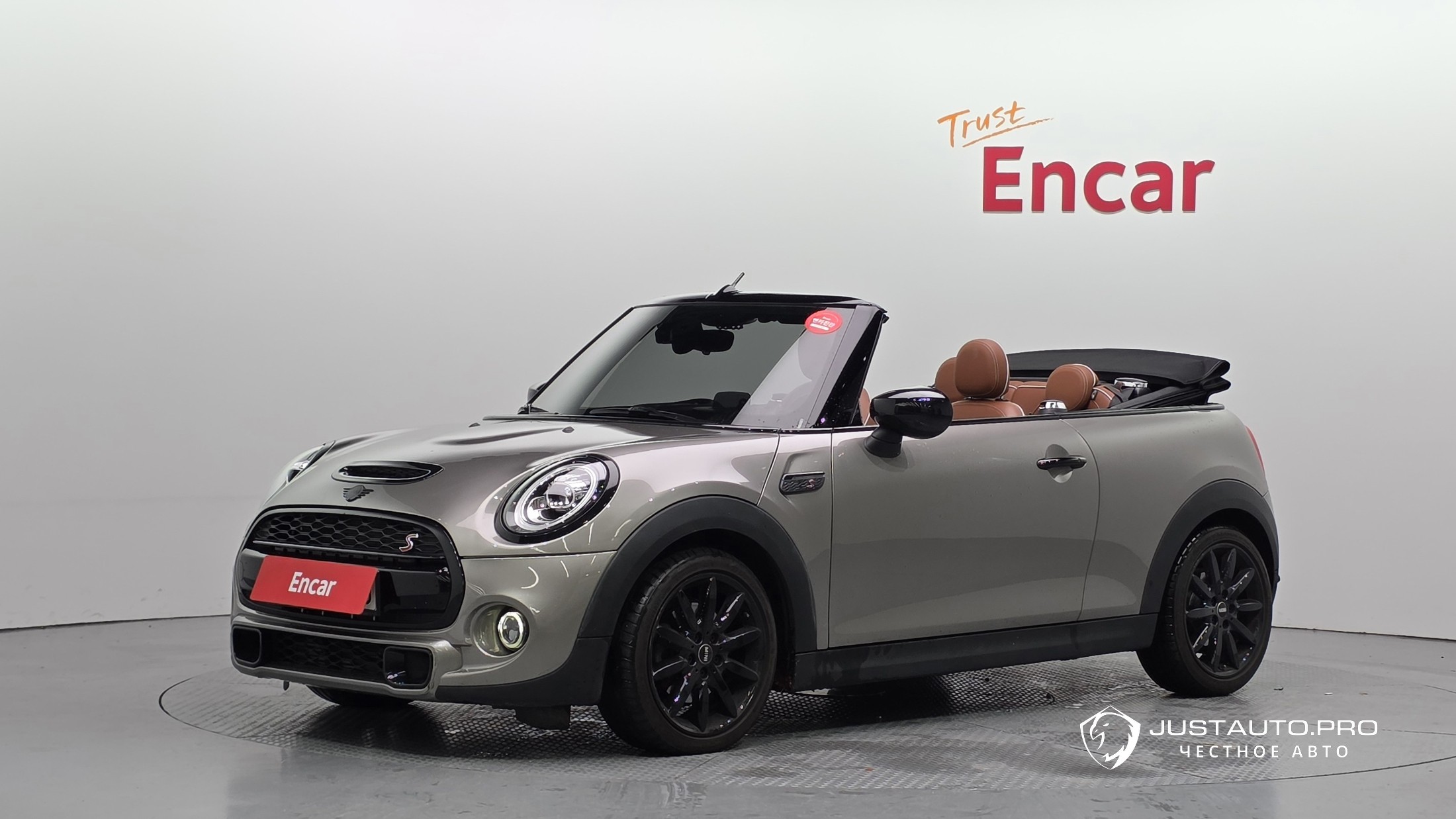 Автомобиль Mini Cooper Convertible