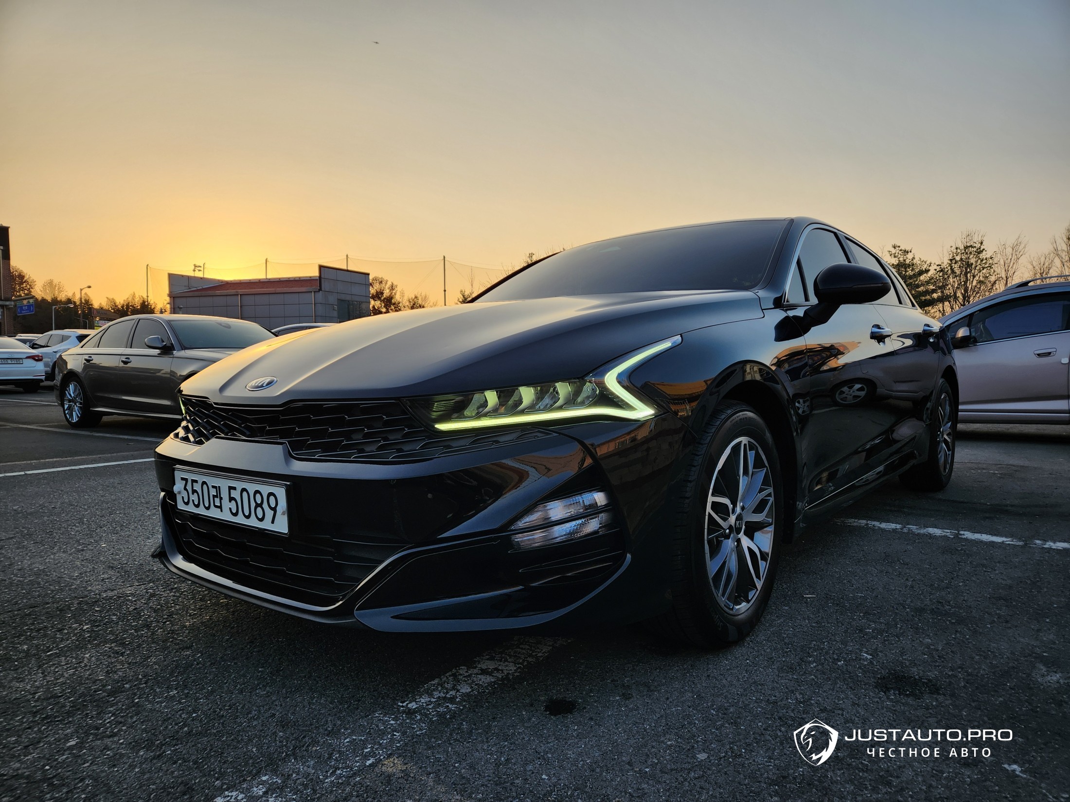 Автомобиль Kia K5