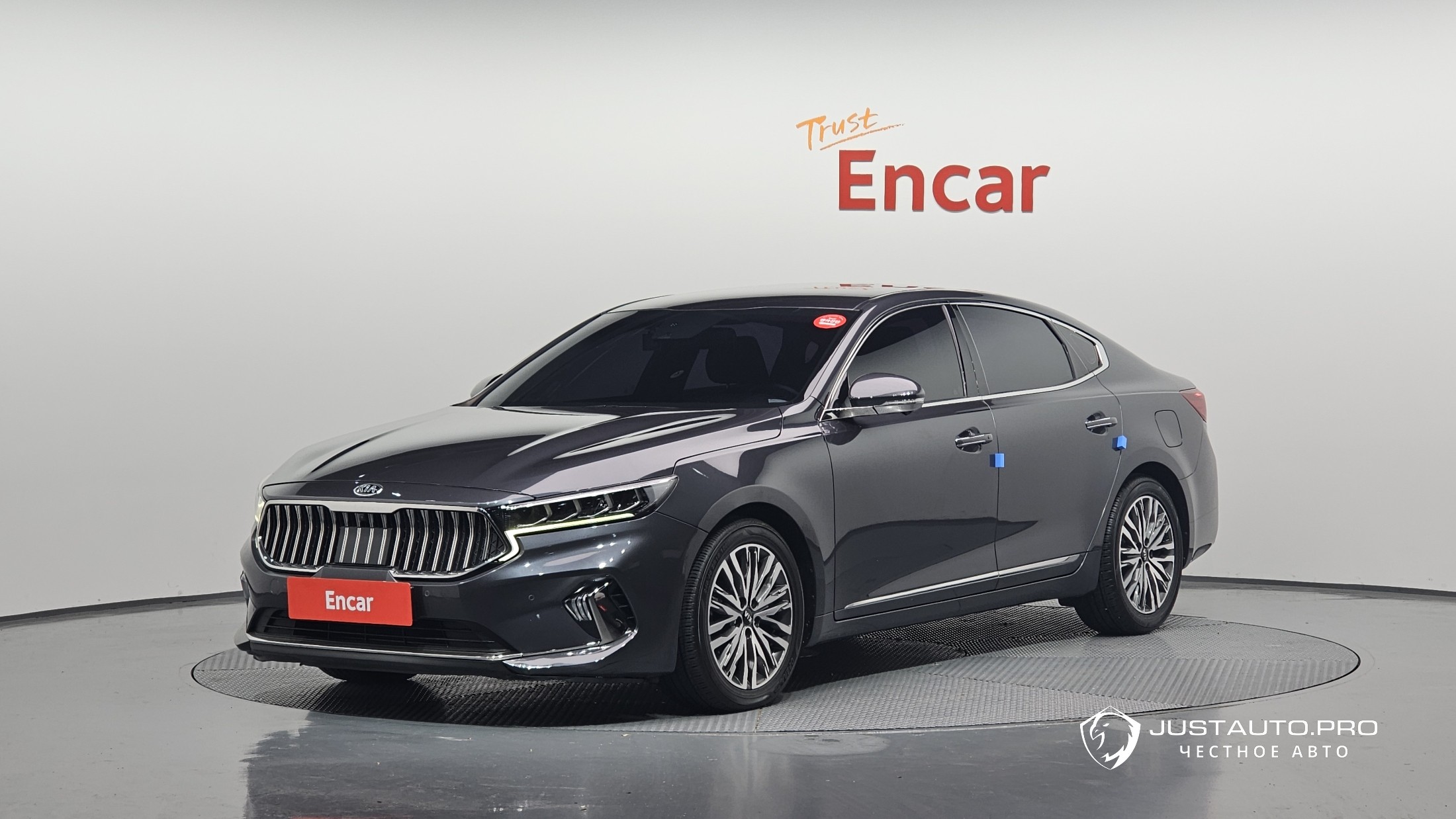 Автомобиль Kia K7