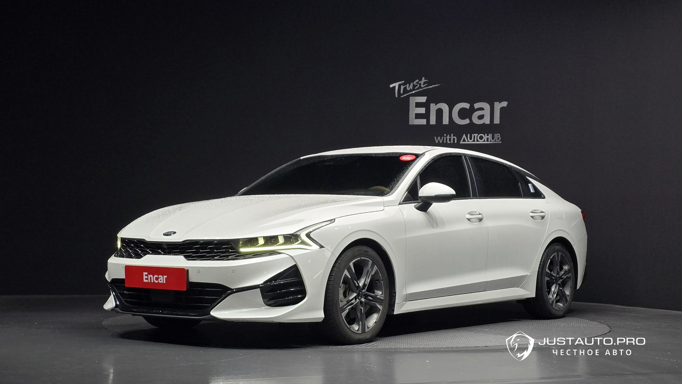 Автомобиль Kia K5