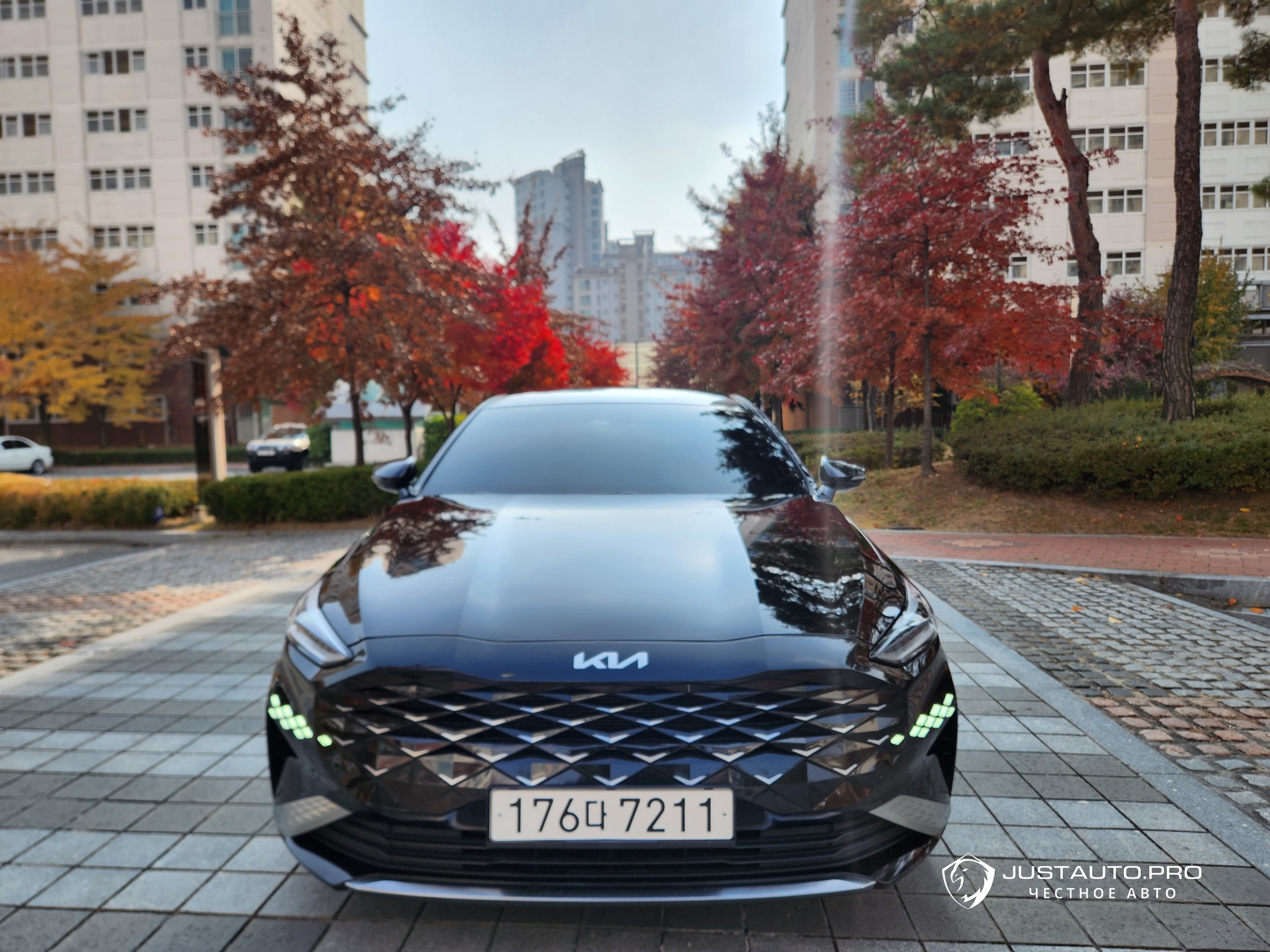 Автомобиль Kia K8