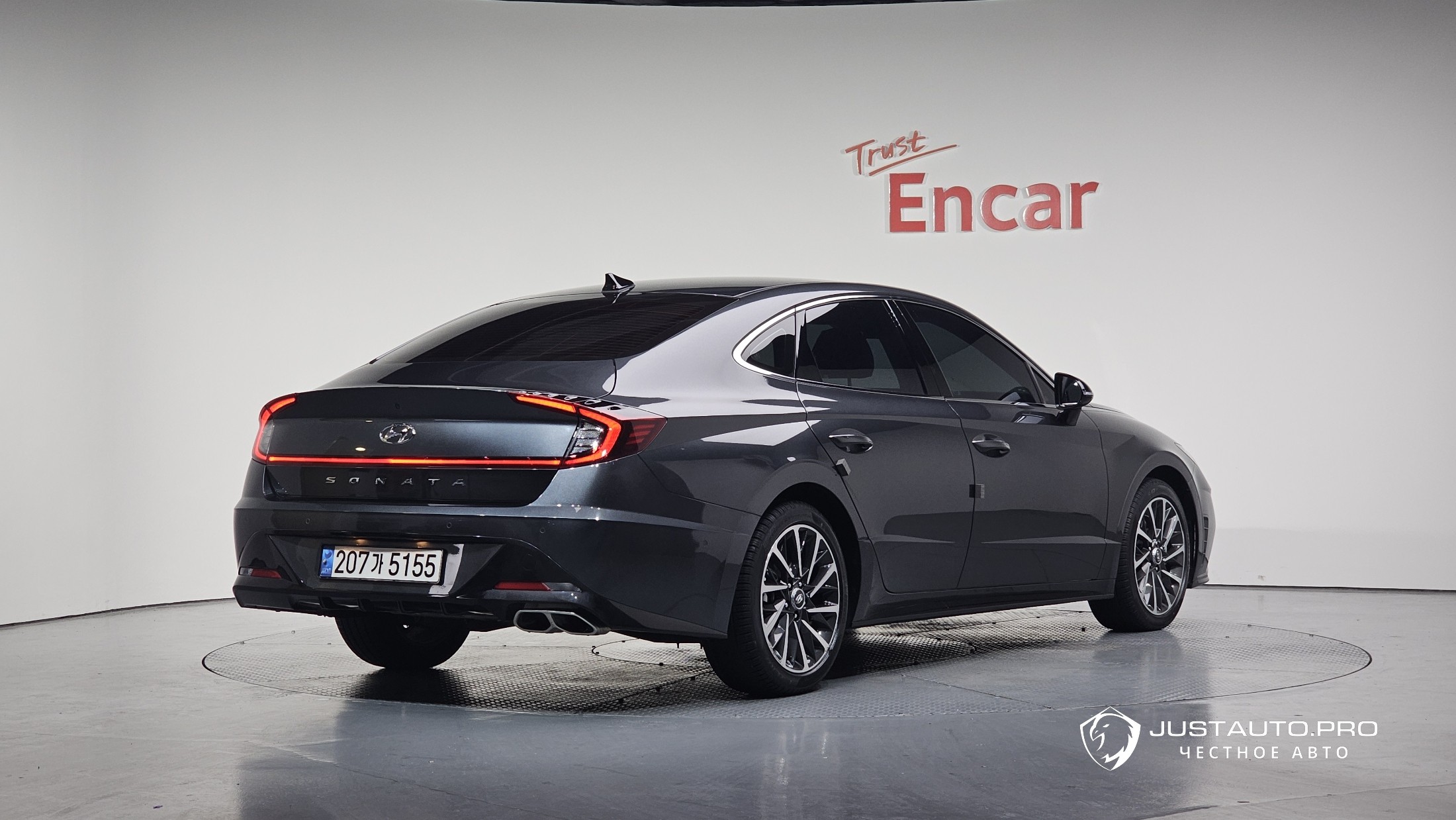 Автомобиль Hyundai Sonata