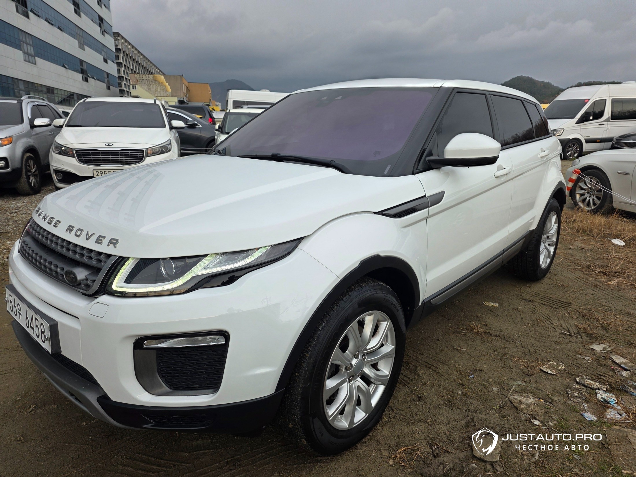 Автомобиль Land Rover Range Rover Evoque