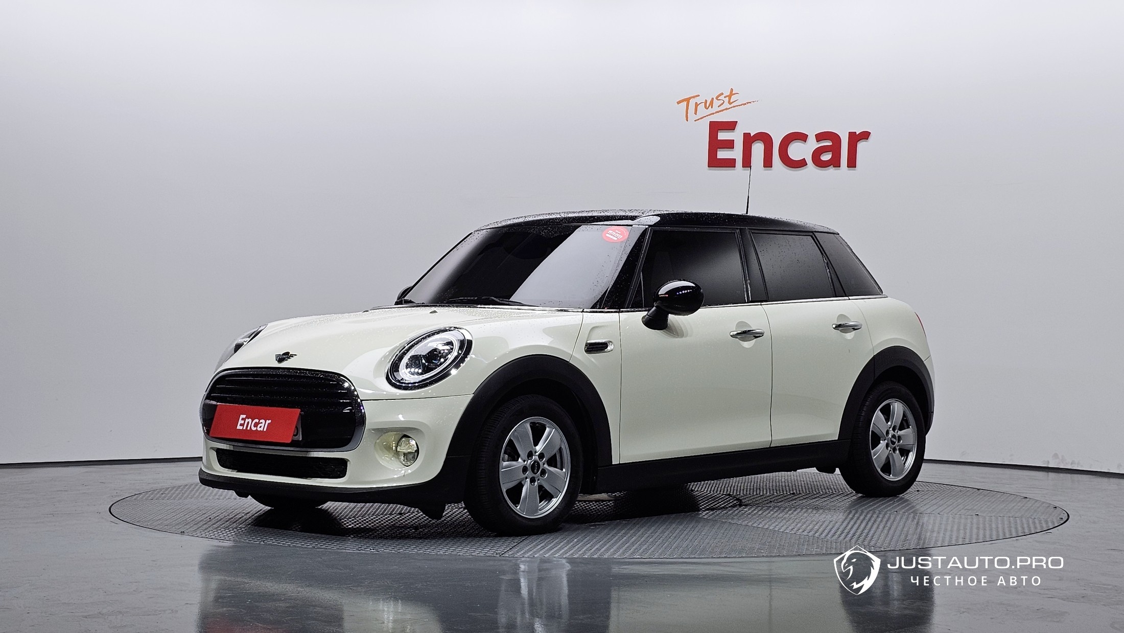 Автомобиль Mini Cooper