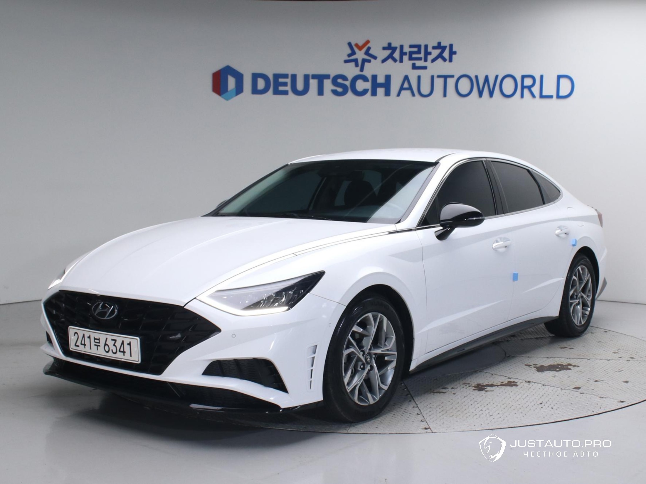 Автомобиль Hyundai Sonata