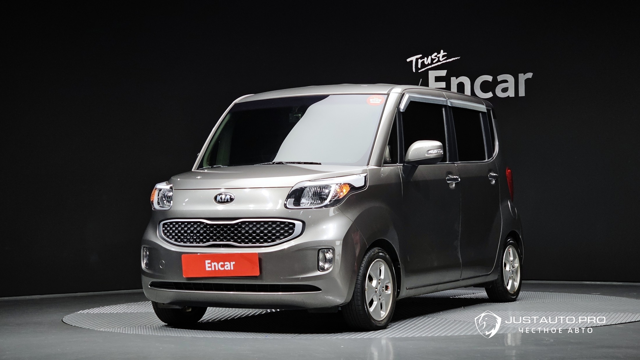 Автомобиль Kia RAY