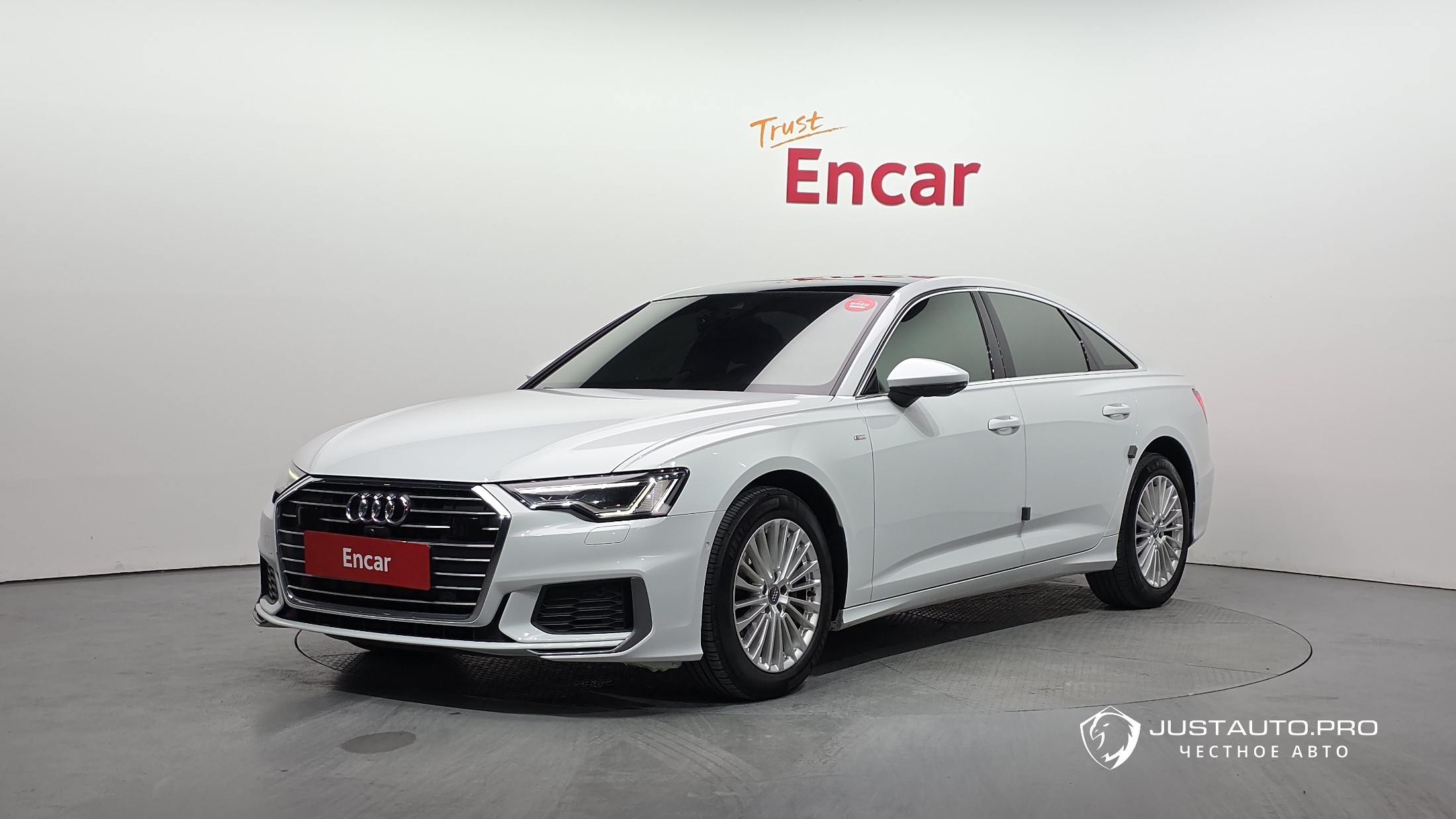 Автомобиль Audi A6