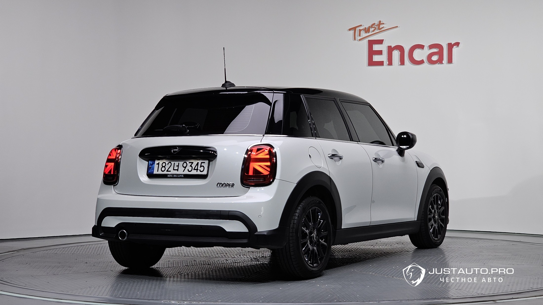 Автомобиль Mini Cooper