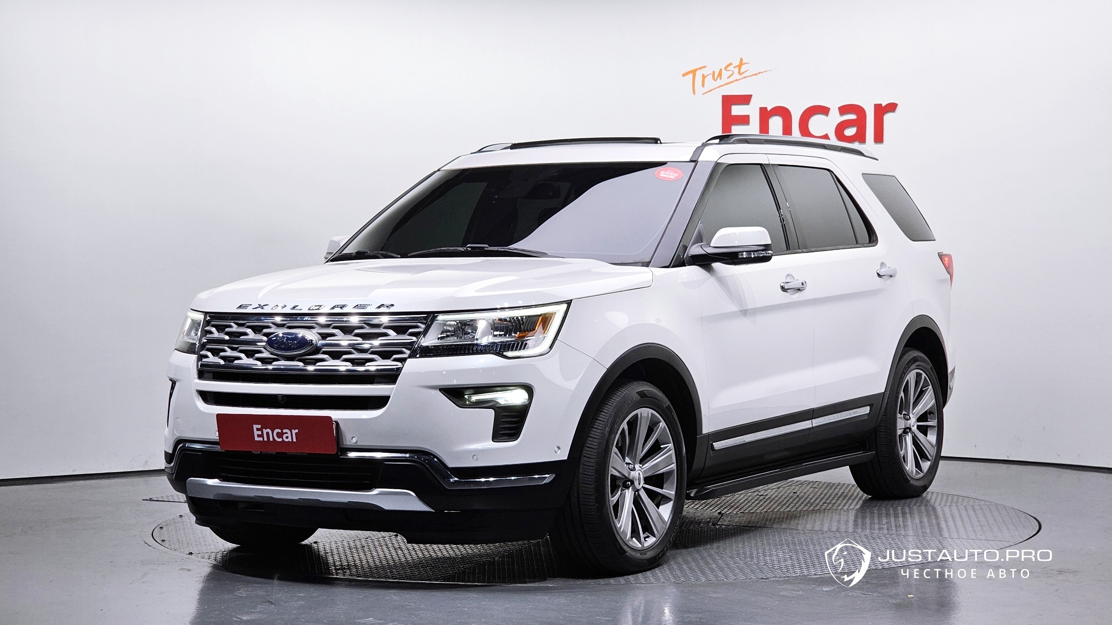 Автомобиль Ford Explorer