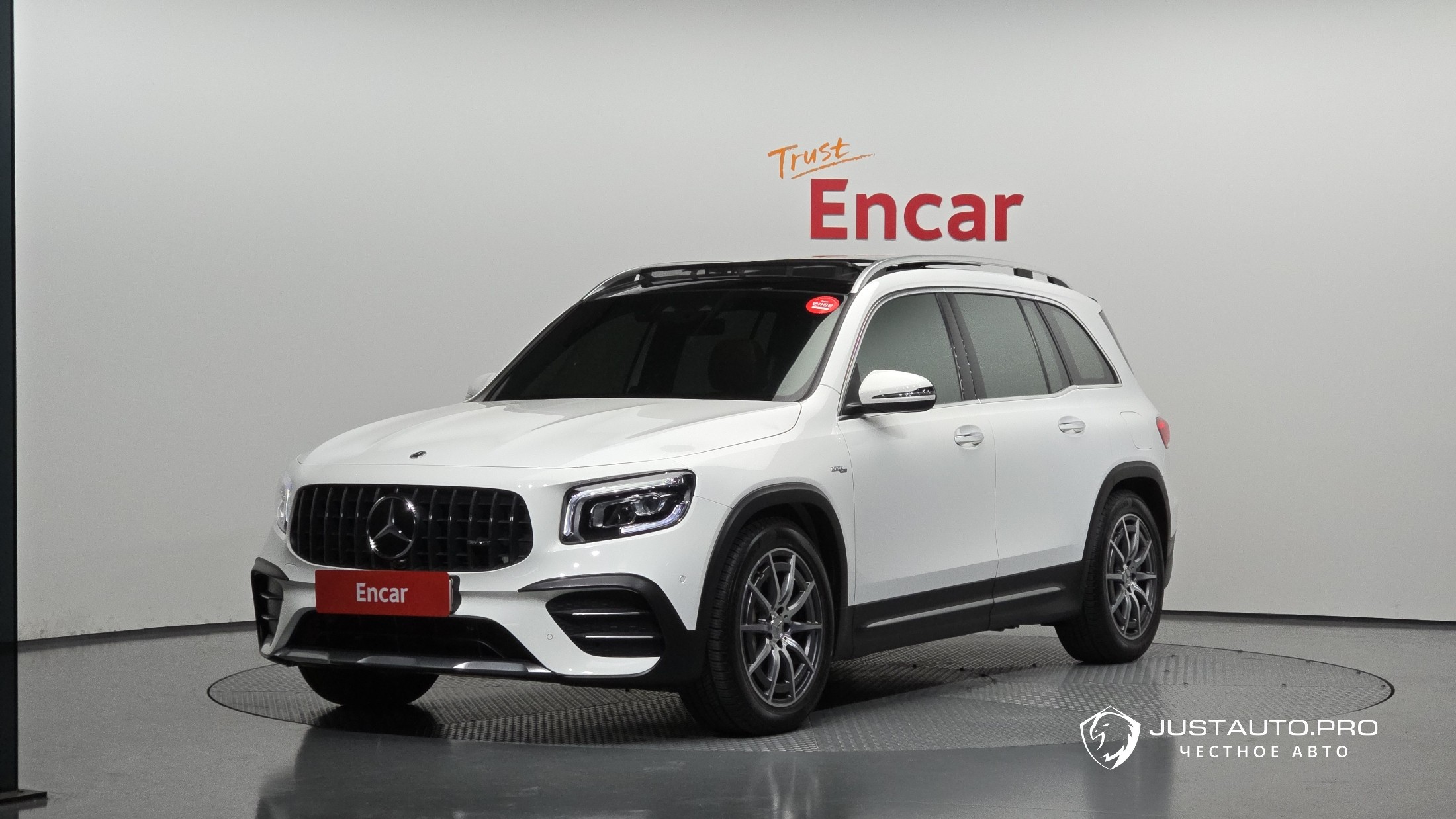 Автомобиль Mercedes-Benz GLB-Class