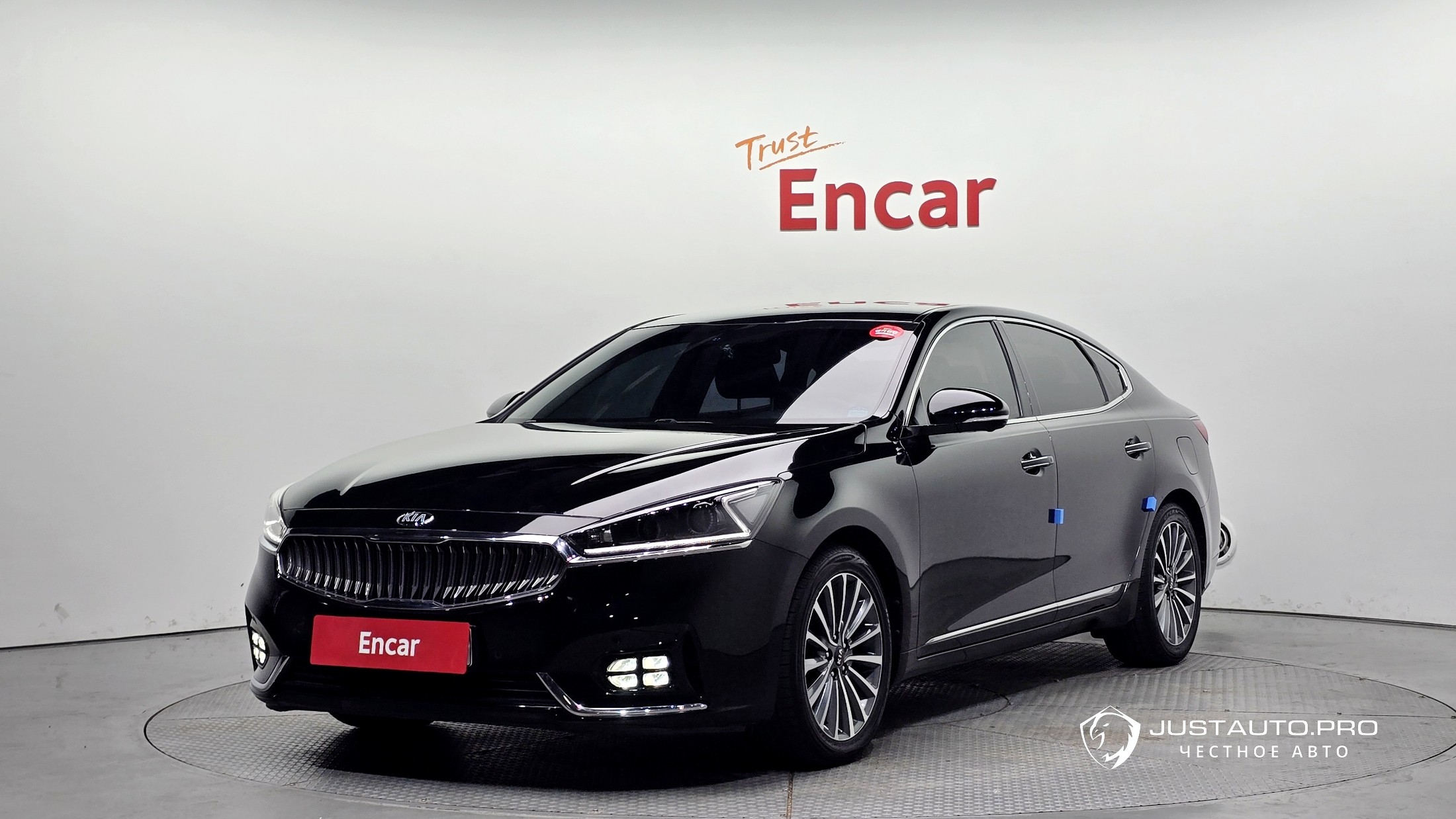 Автомобиль Kia K7