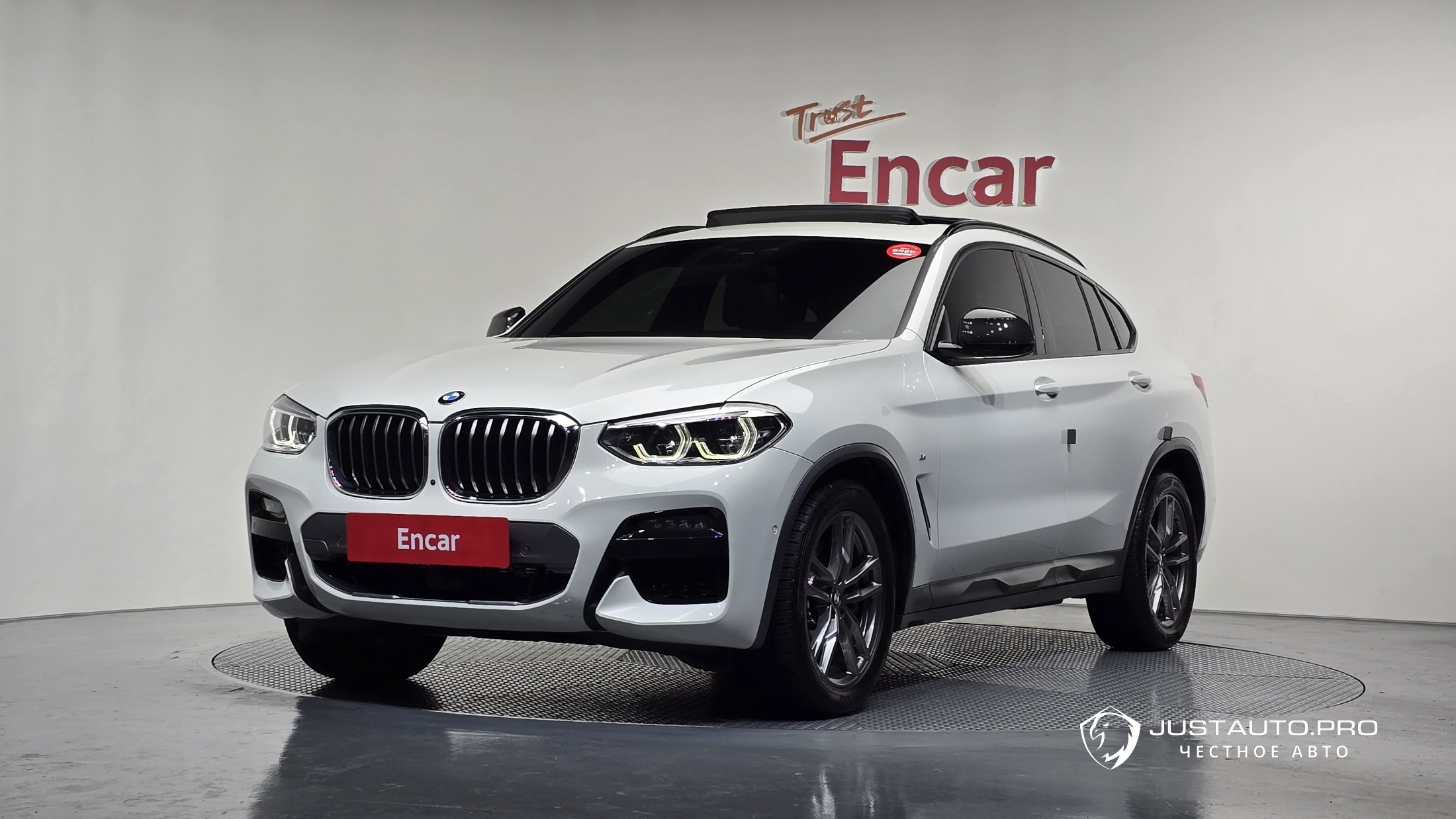 Автомобиль BMW X4