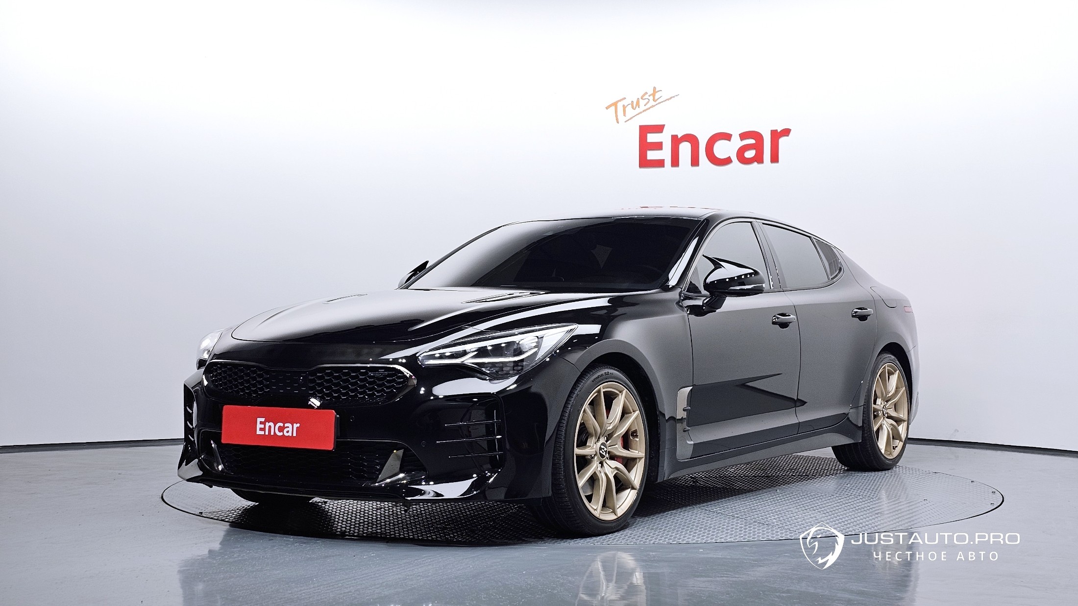 Автомобиль Kia Stinger