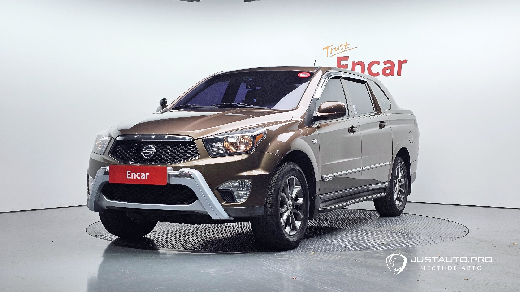 Автомобиль KG_Mobility_Ssangyong KORANDO