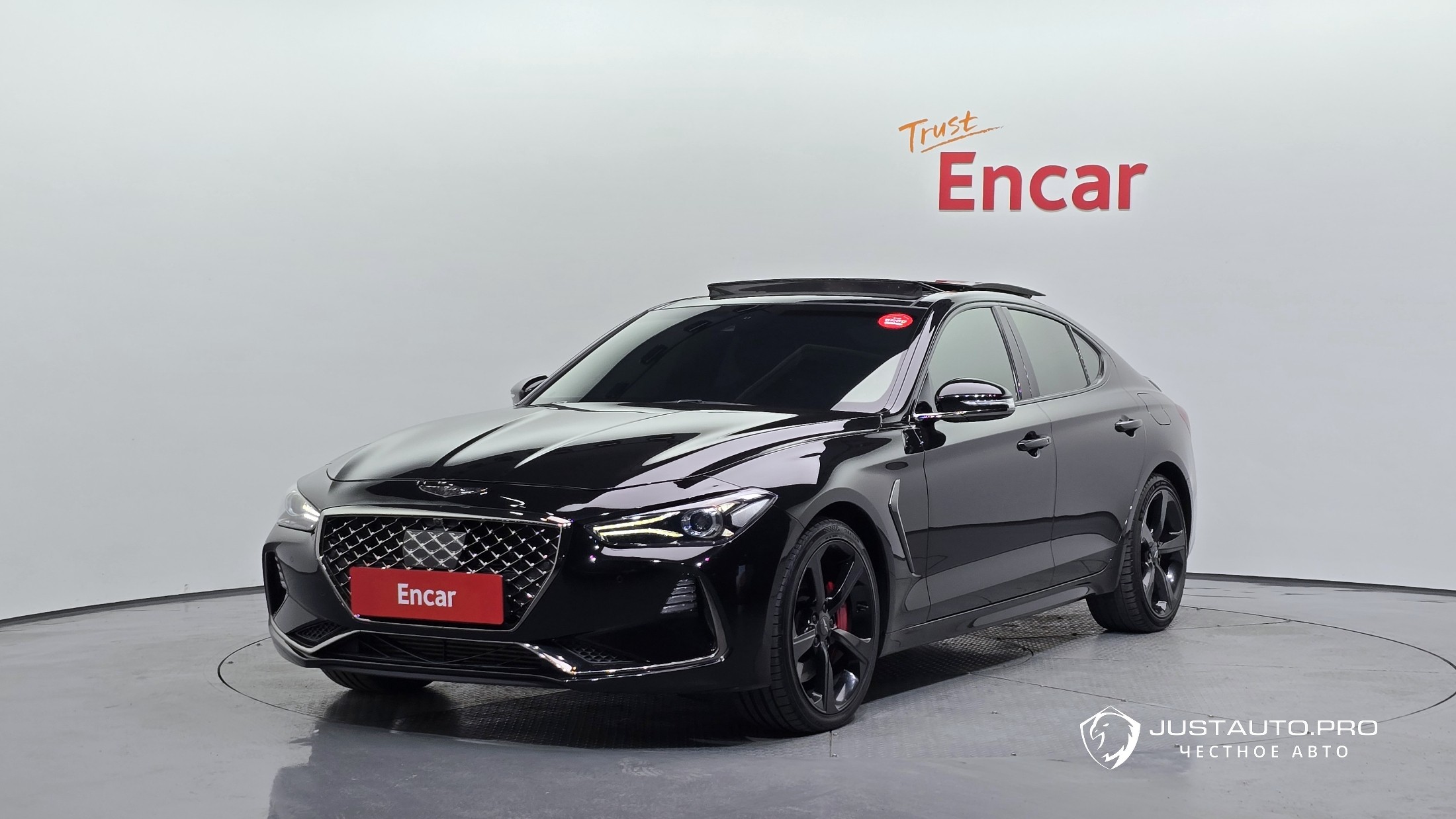 Автомобиль Genesis G70