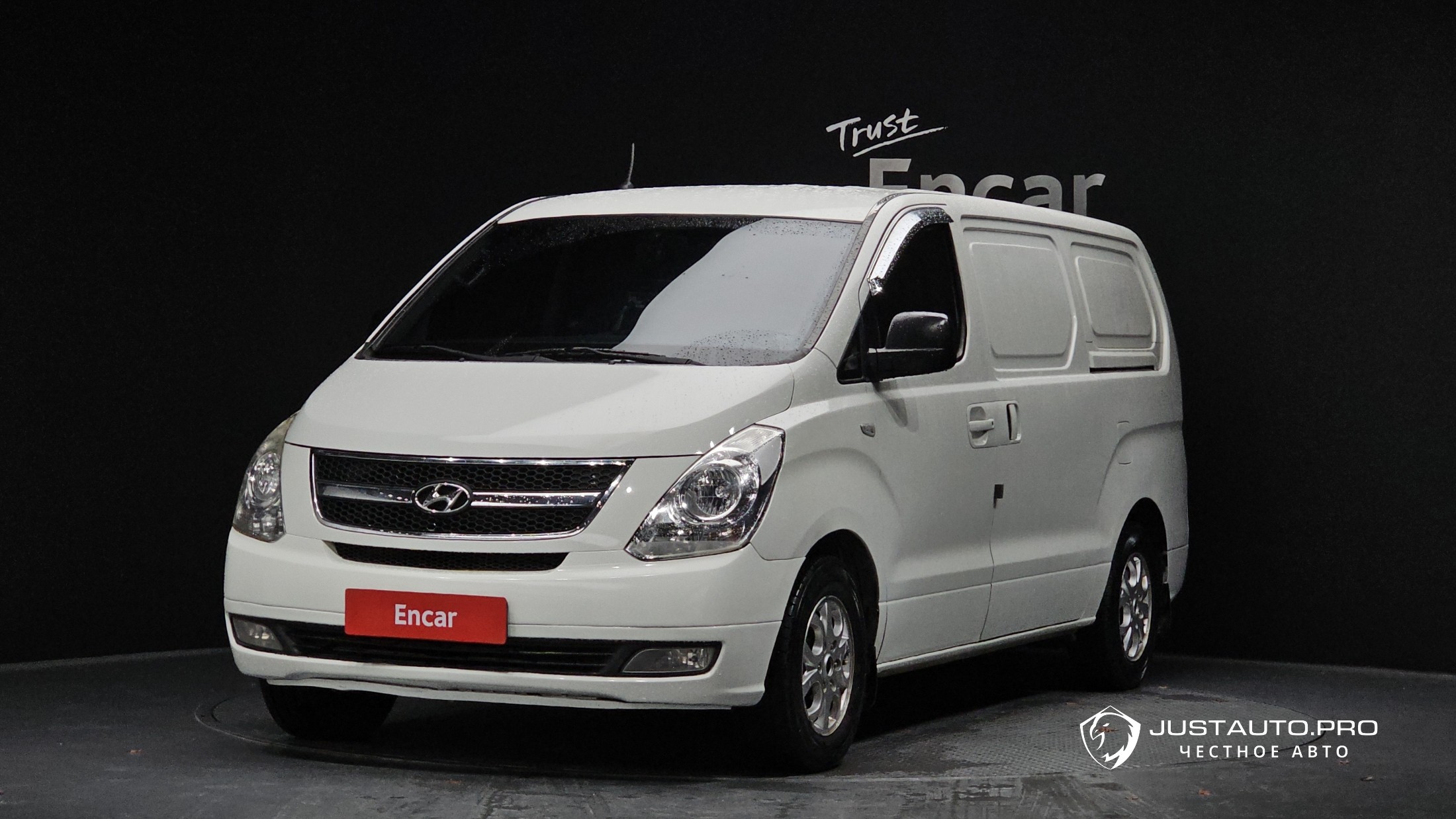 Автомобиль Hyundai Starex