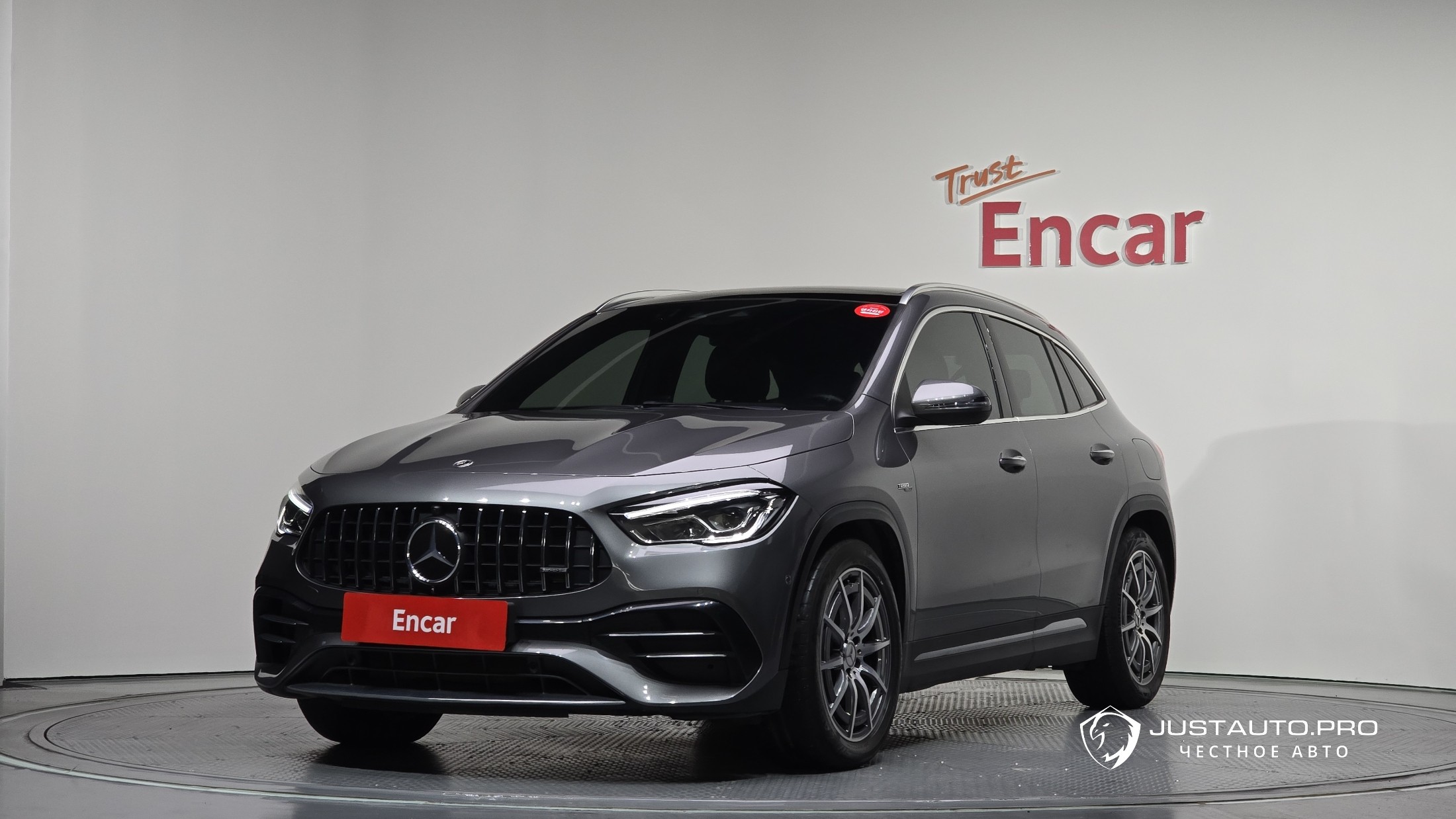 Автомобиль Mercedes-Benz GLA-Class