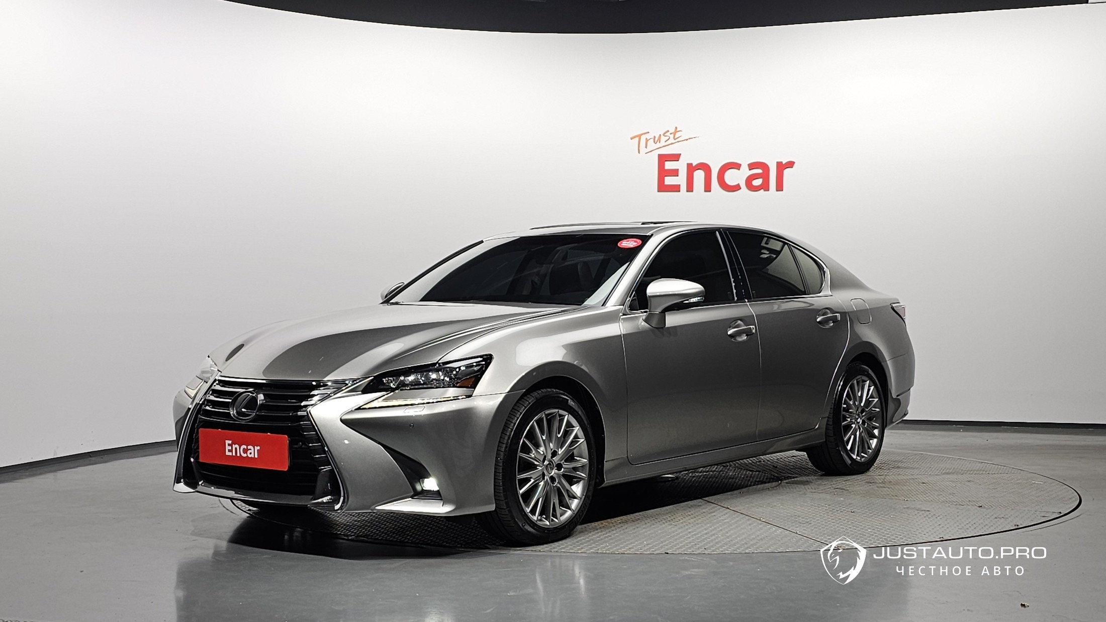 Автомобиль Lexus GS