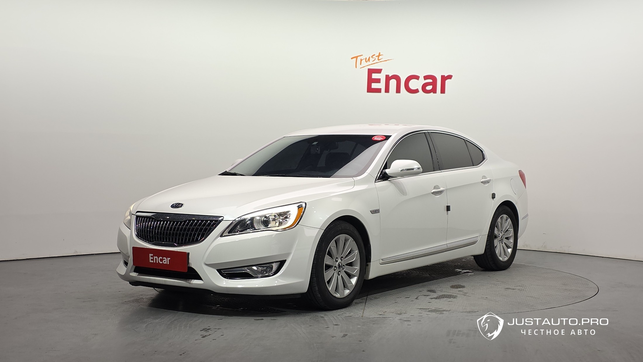 Автомобиль Kia K7