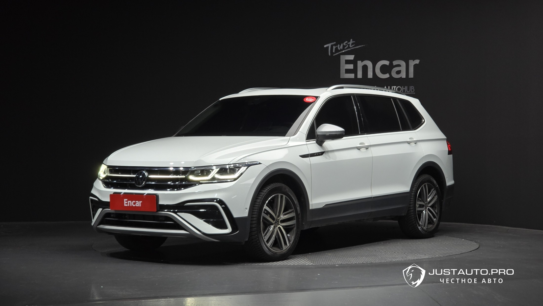 Автомобиль Volkswagen Tiguan