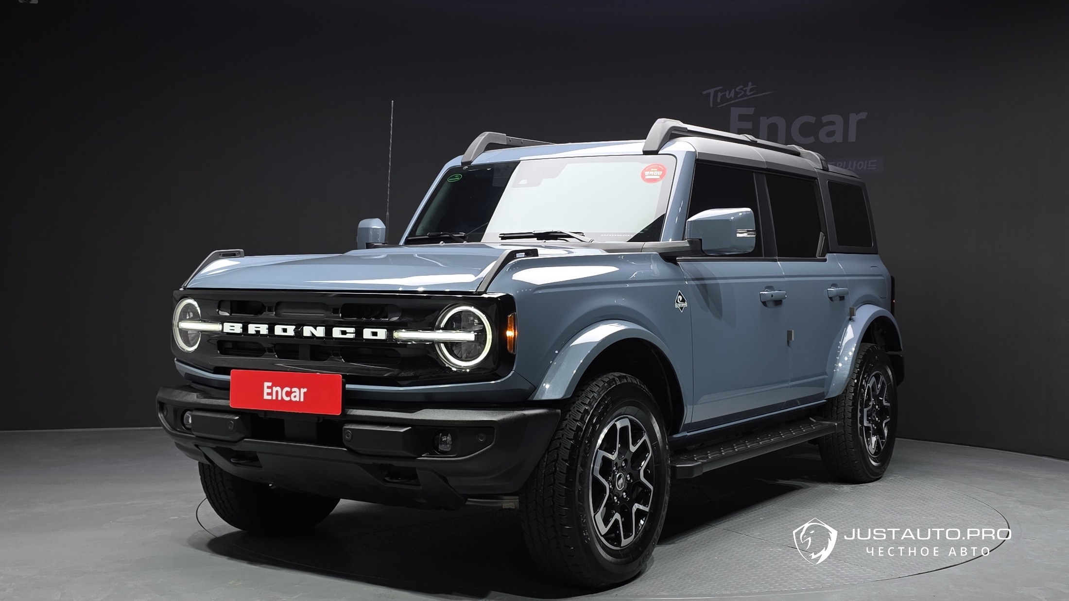 Автомобиль Ford Bronco